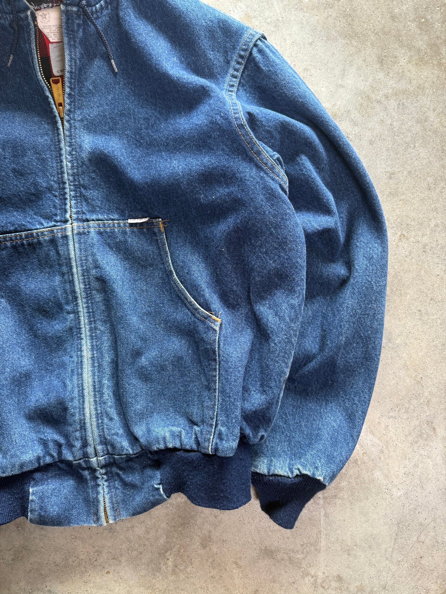 (L) Vintage Carhartt Plaid-Lined Denim Jacket