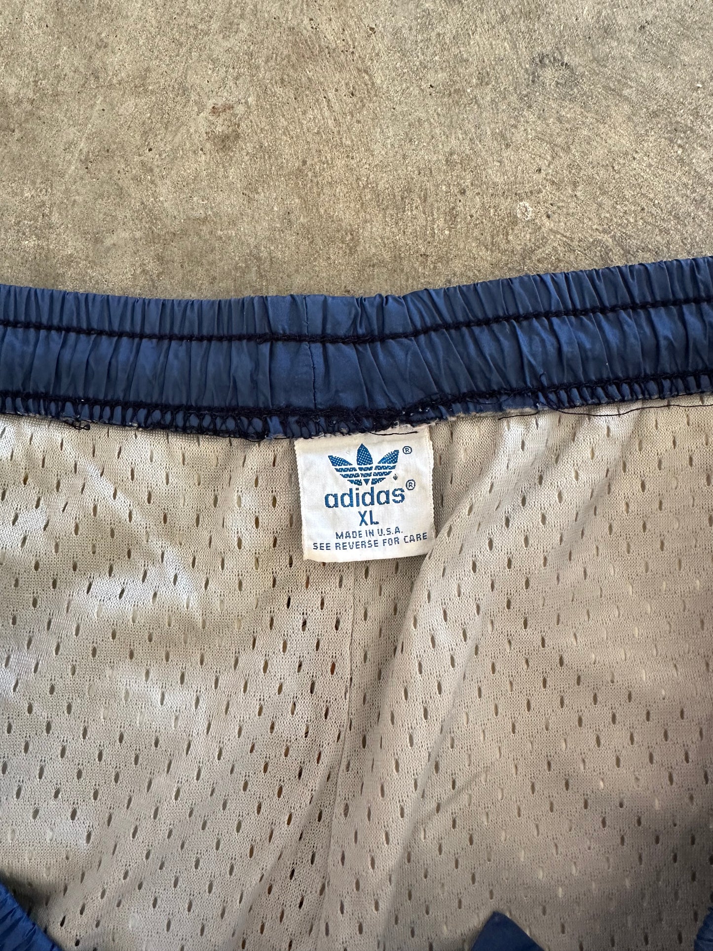 (XL) Vintage Adidas Nylon Sweatpants