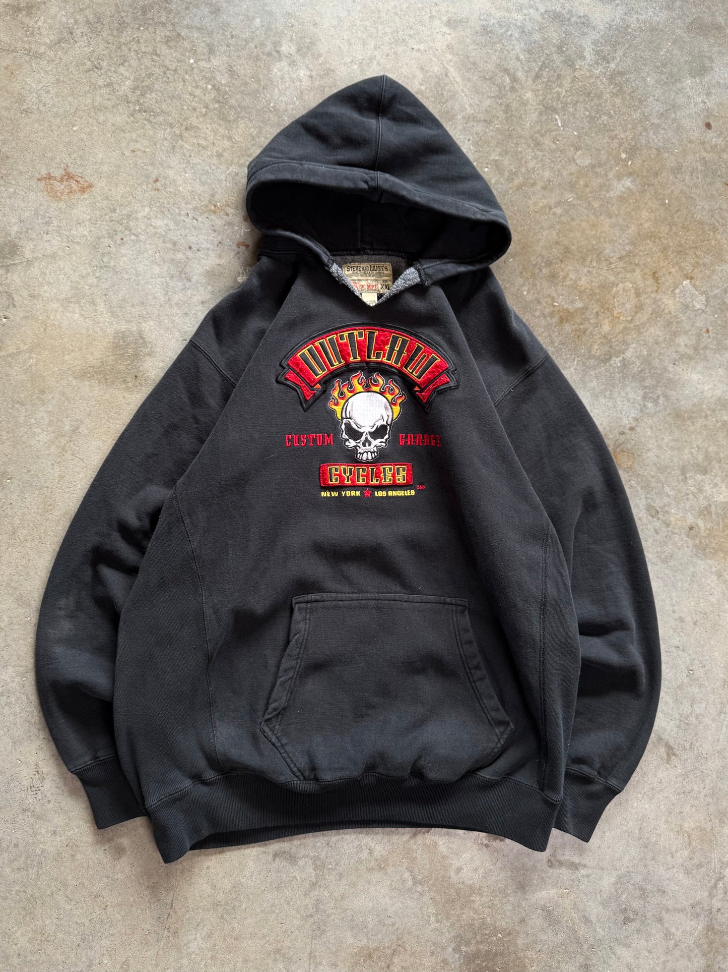 (XXL) 00s Flaming Skull Hoodie