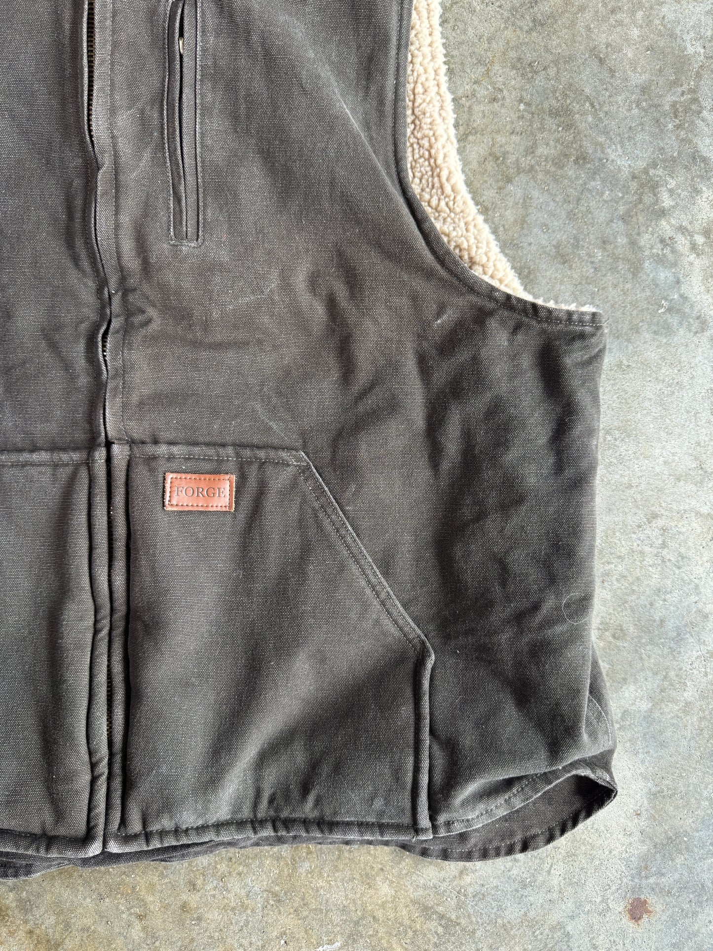 (XL) Vintage Sherpa-Lined Vest