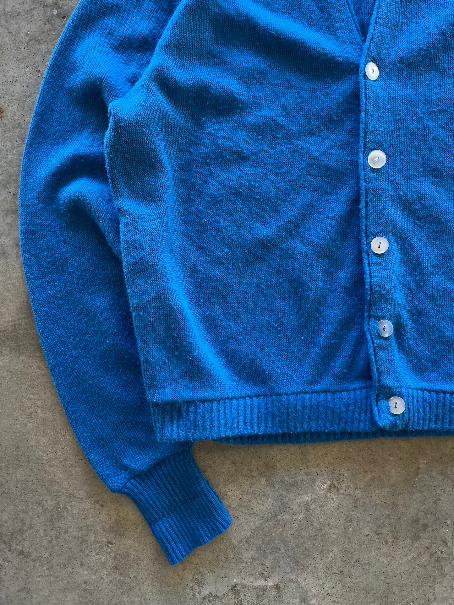 (XL) Vintage Button Cardigan