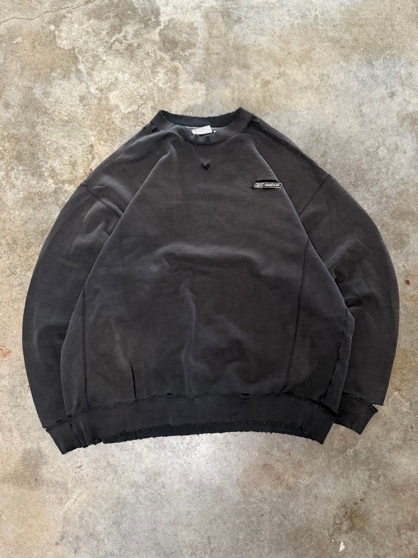 (XL) Vintage Reebok Thrashed Sweatshirt