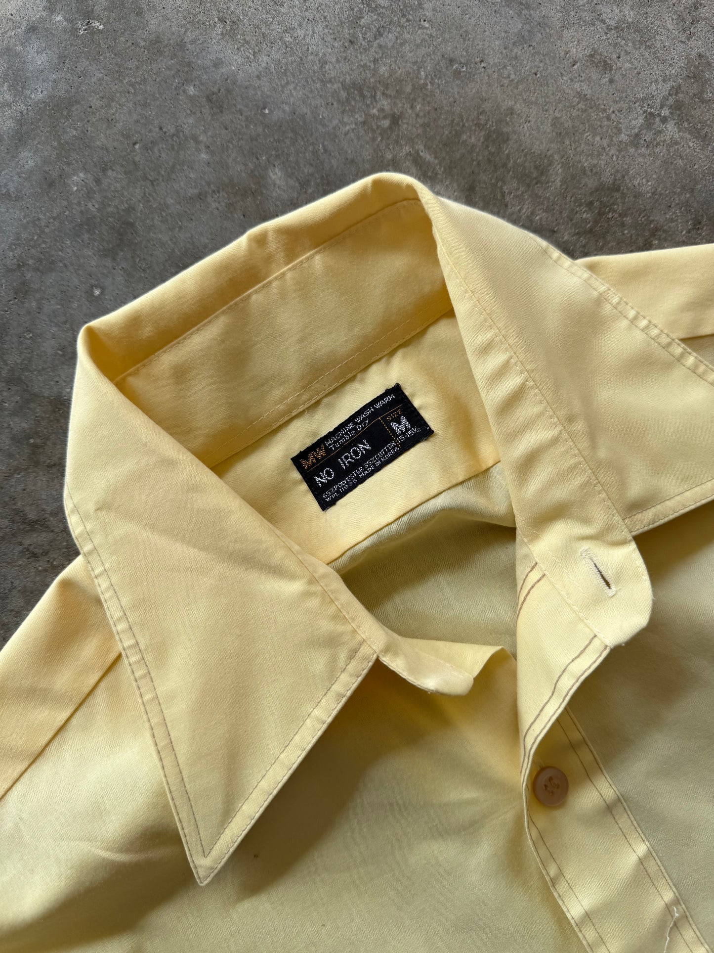 (M) Vintage Button-Up