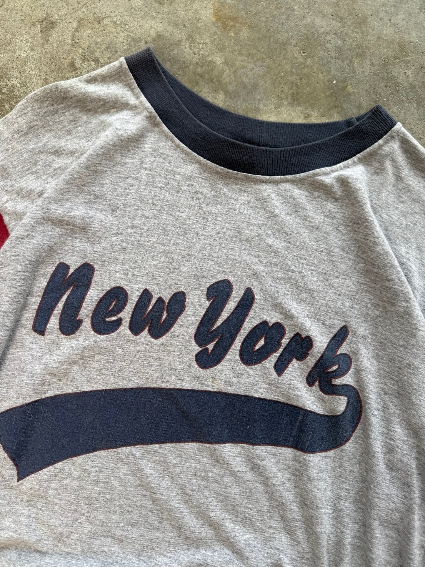 (L) Vintage New York Tee