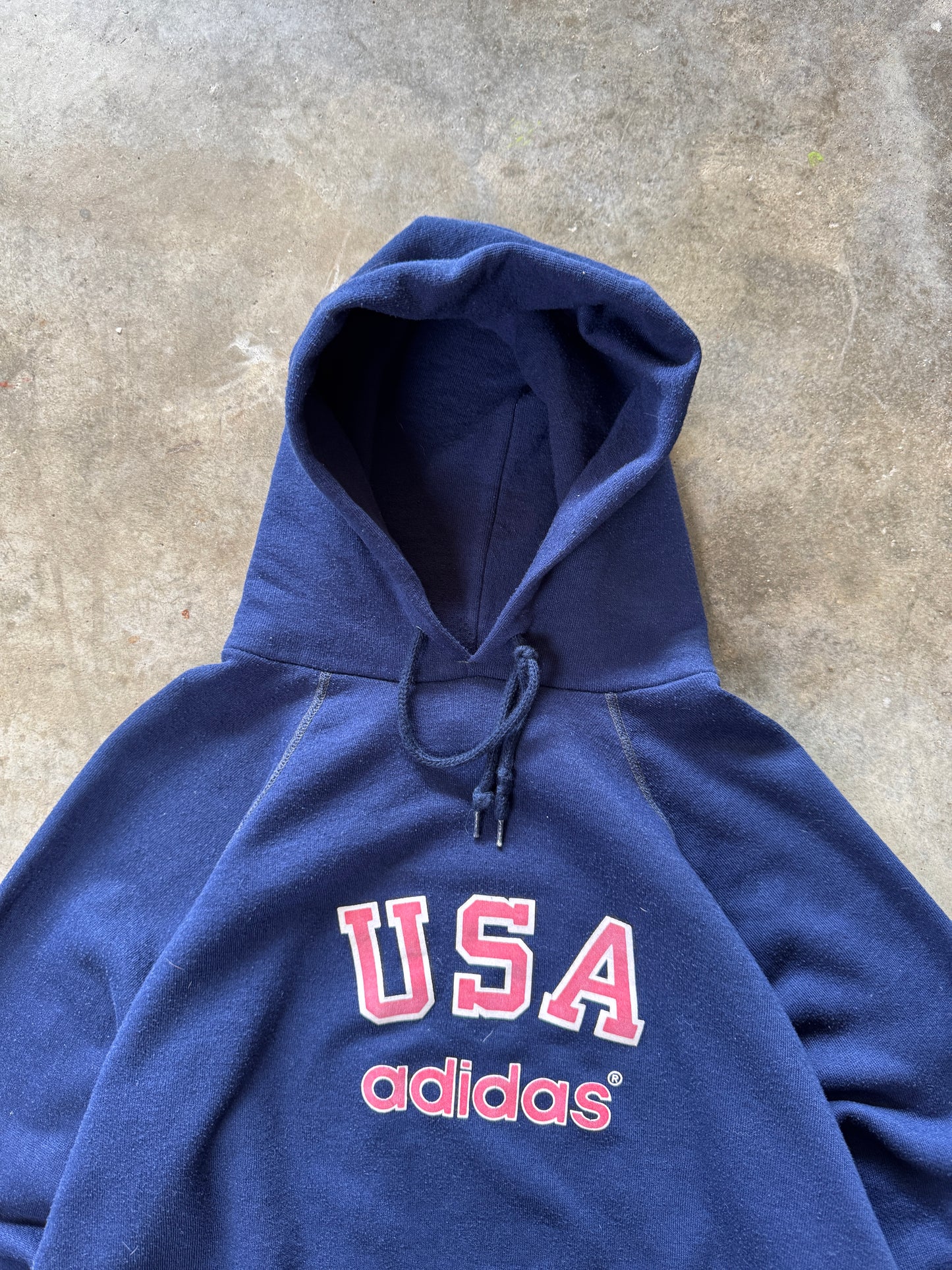 (L) Vintage Adidas USA Hoodie