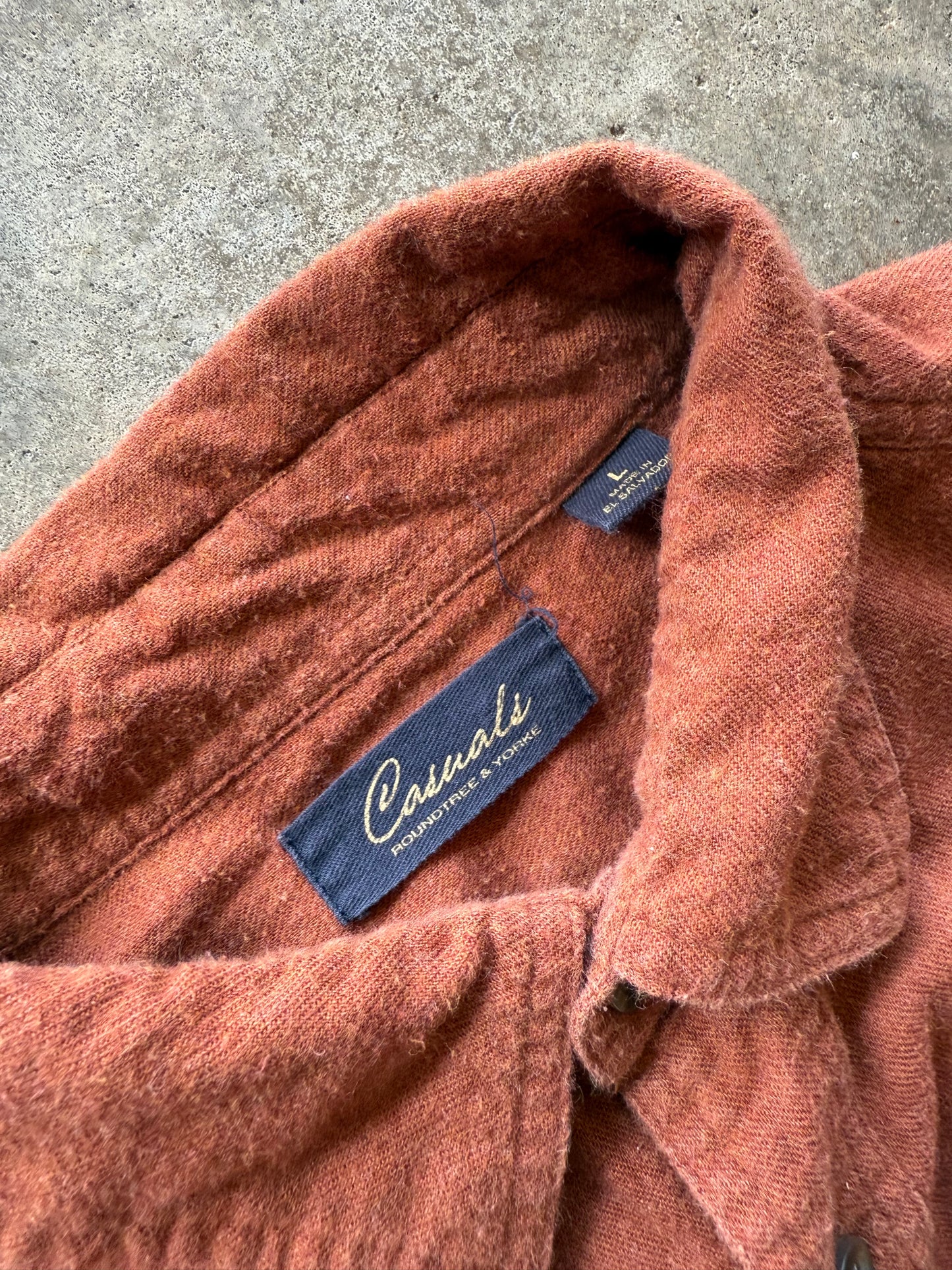 (L) 00s Fall Button-Up