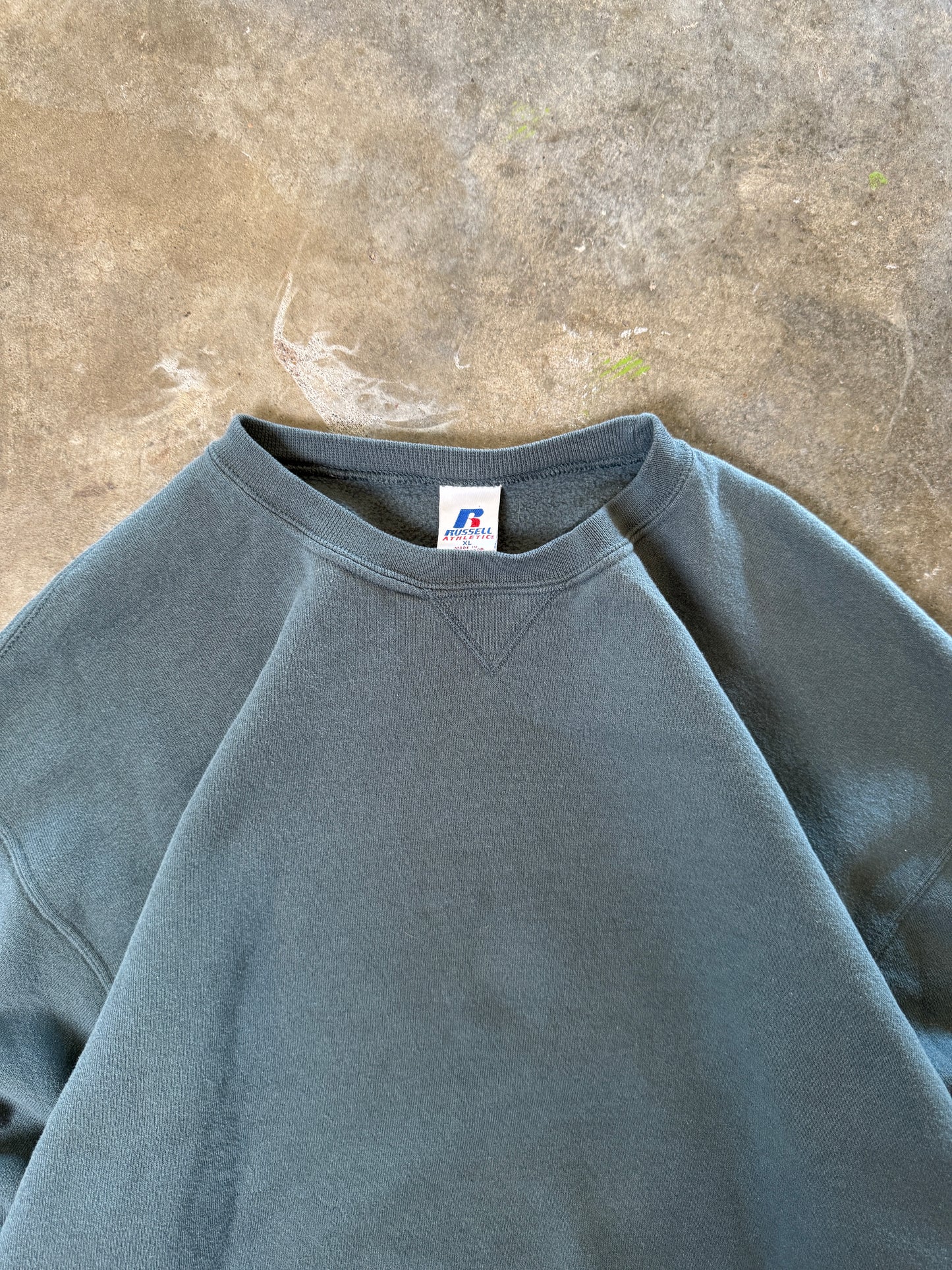 (XL) Vintage Russell Sweatshirt