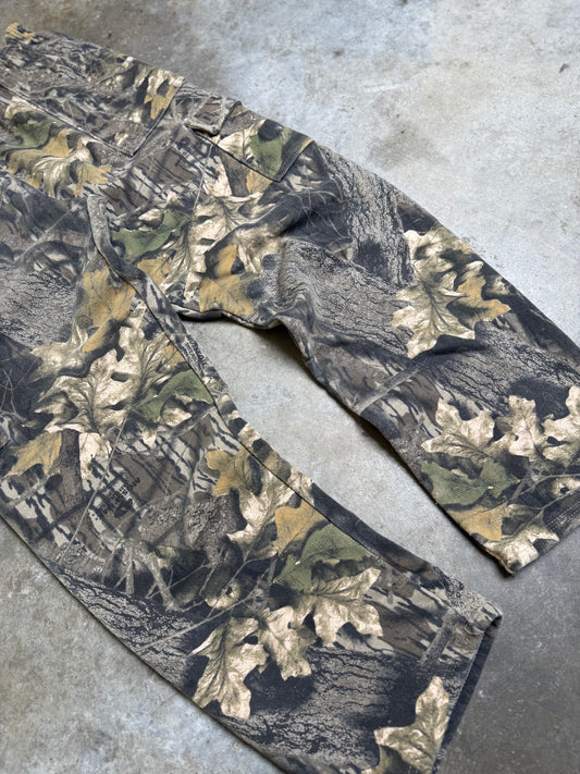 (XL) Vintage Camo Cargo Sweatpants