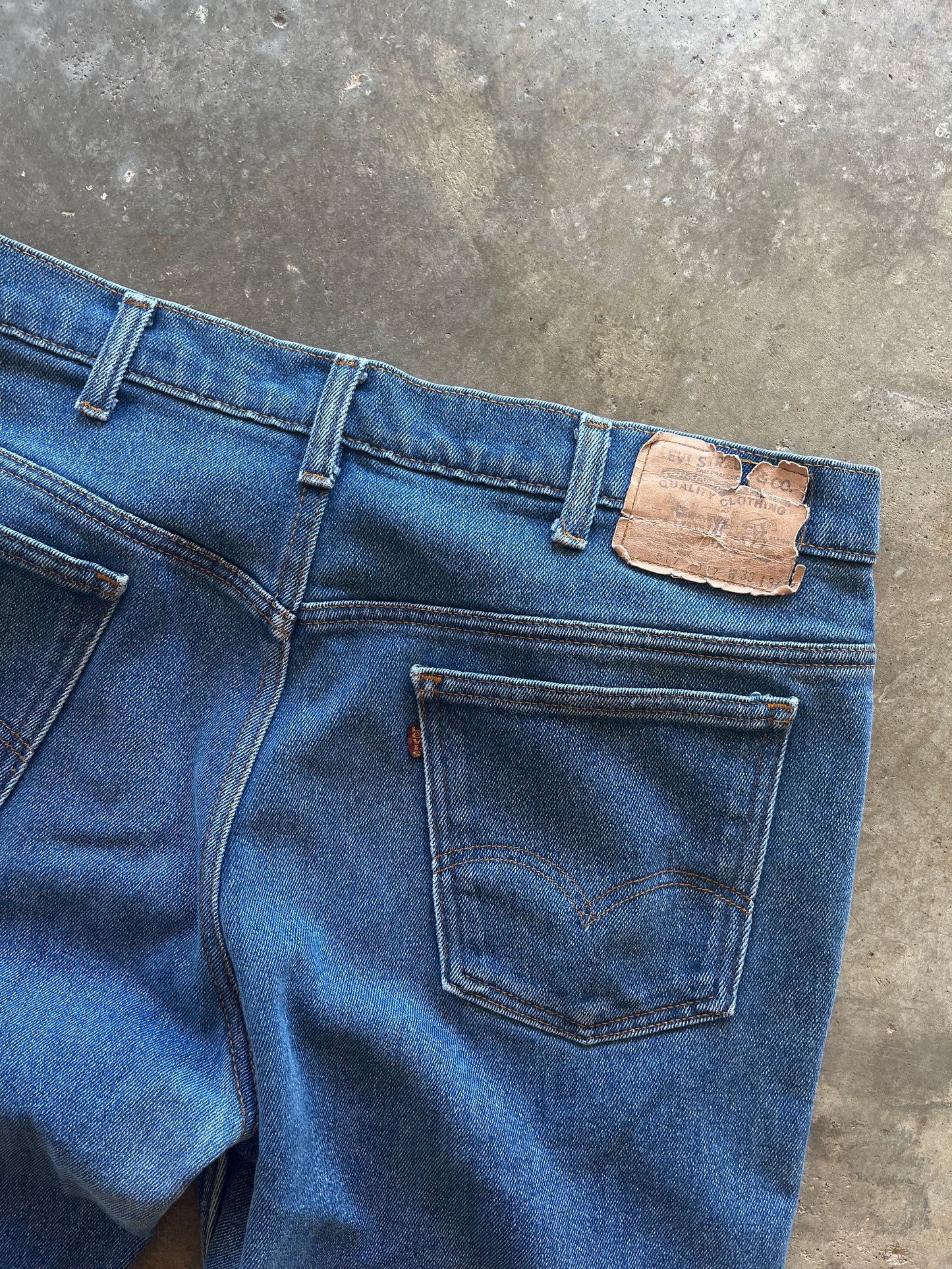 (38 x 34) Vintage Levi 517 Boot Cut Denim Jeans