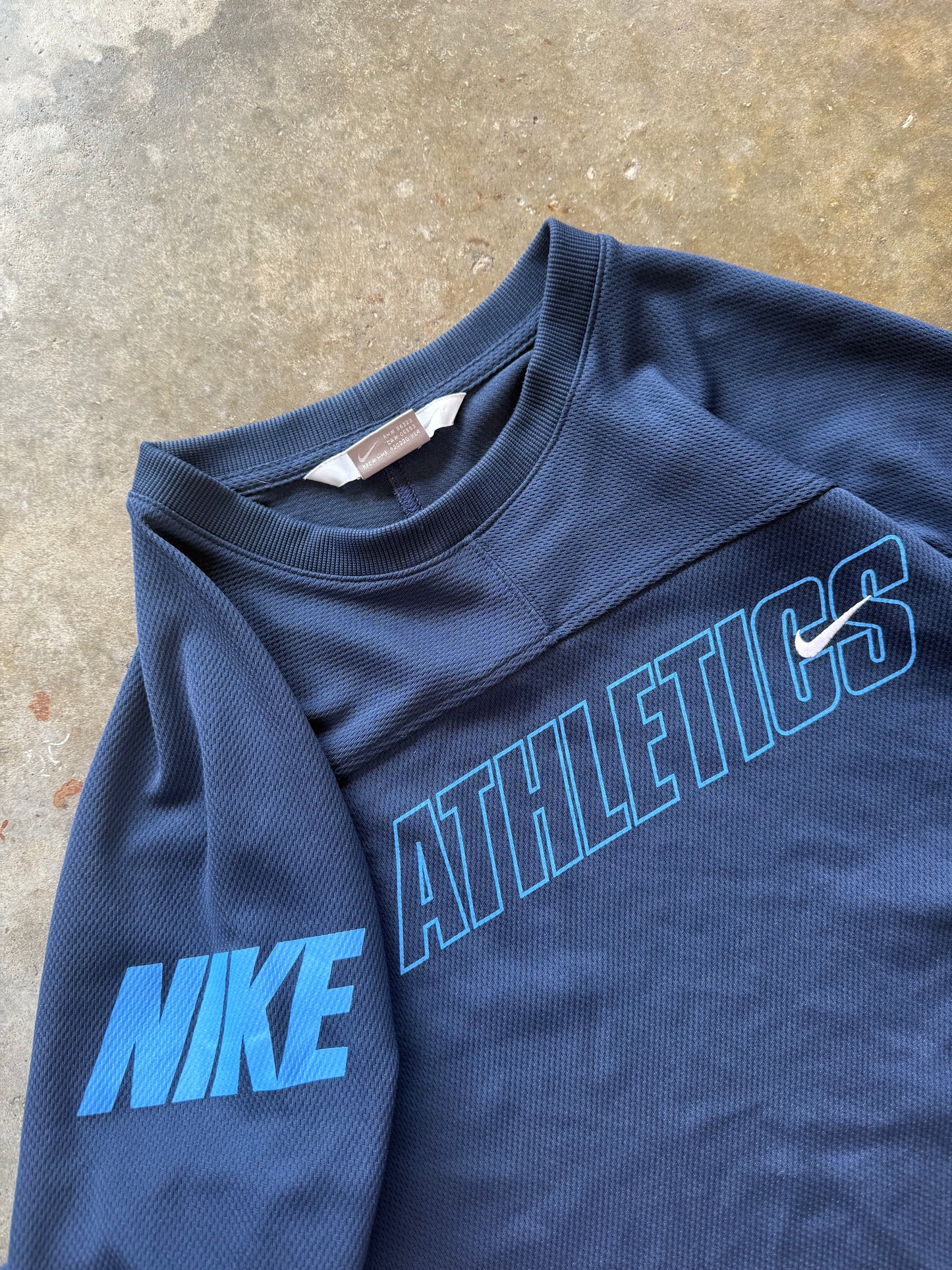 (L) 00s Nike Athletics Longsleeve