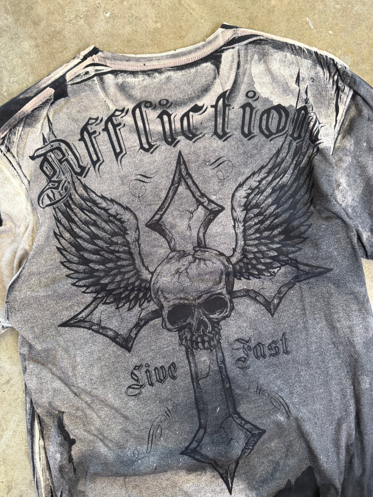 (L) 00s Affliction Tee
