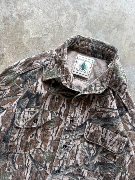(XL) Vintage Camo Button-Up