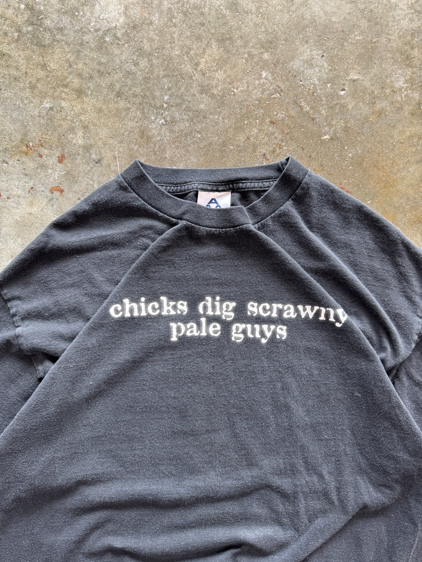 (XL) Vintage 'Chicks Dig Scrawny Guys' Tee