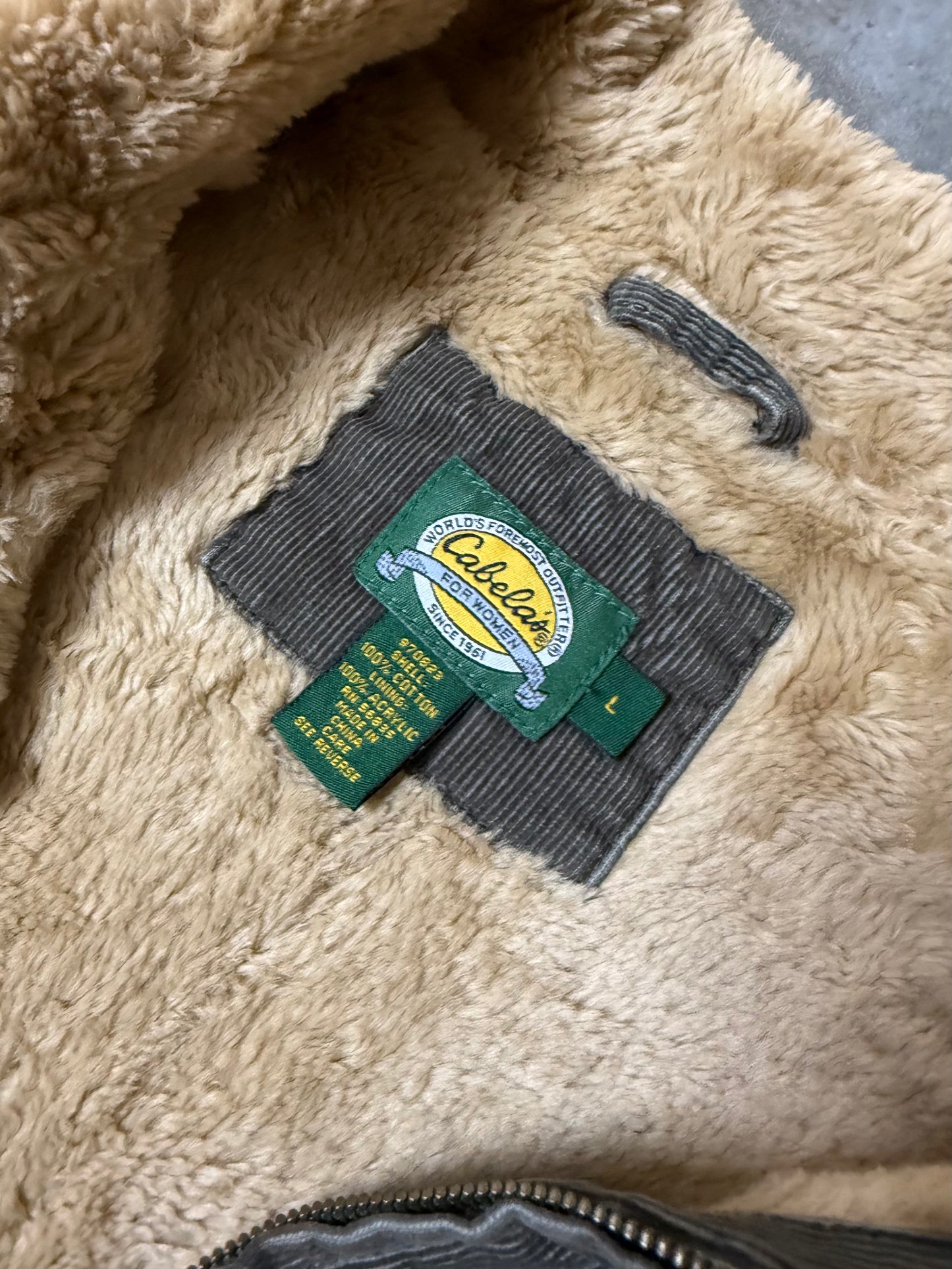 (L) Cabela's Corduroy Vest