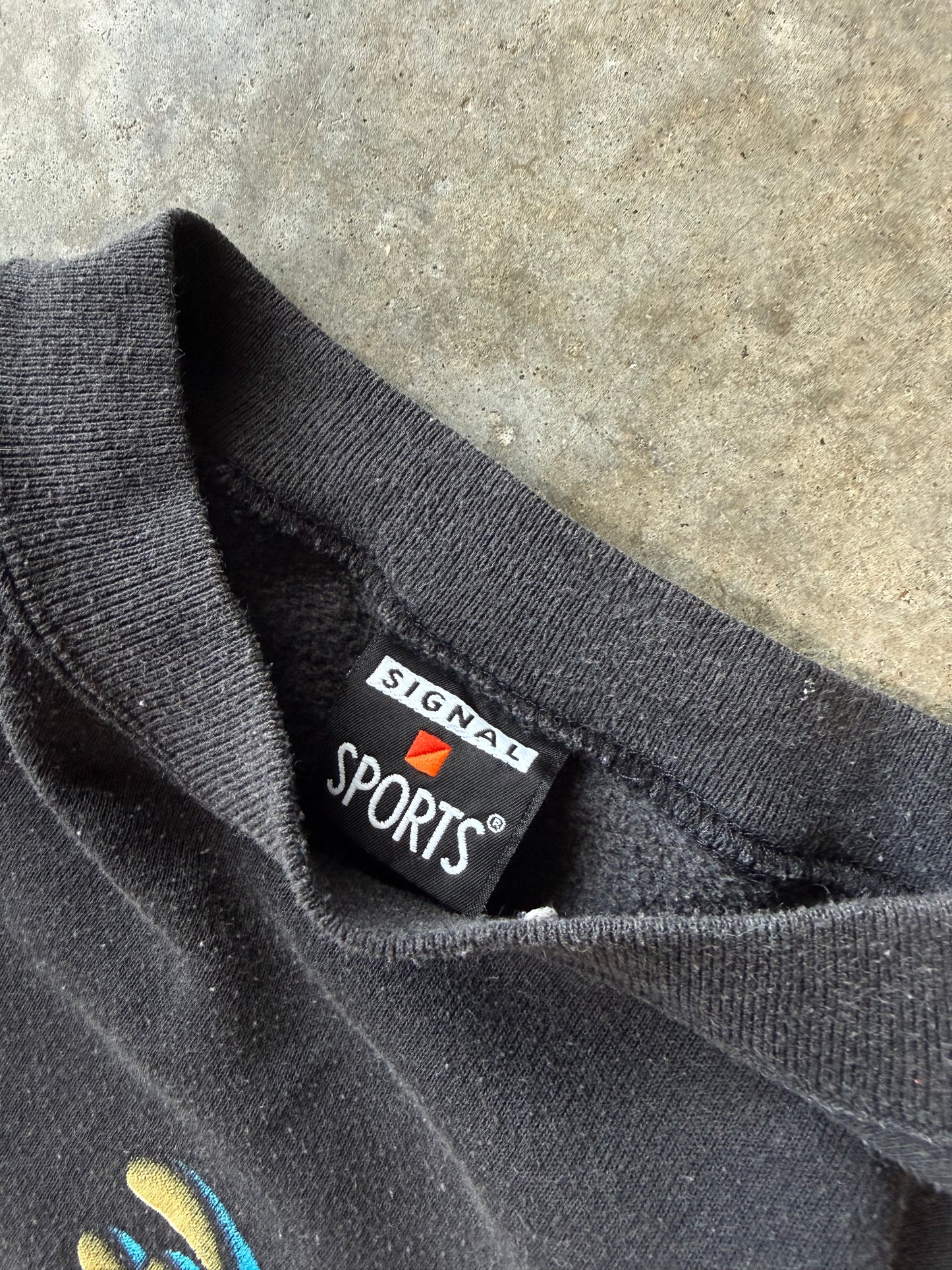 (M) Vintage Garfield Christmas Sweatshirt