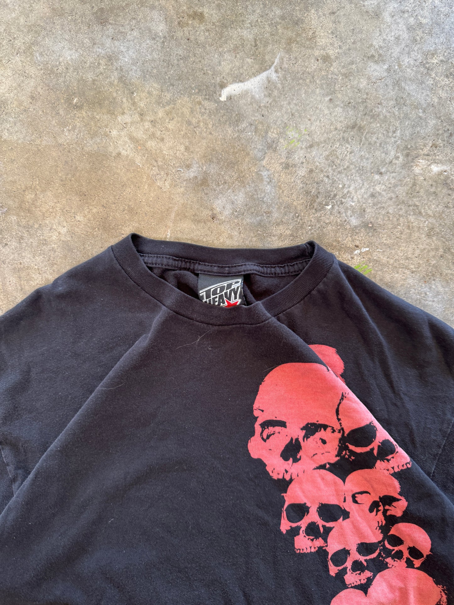 (L) 00s Top Heavy Skulls Tee