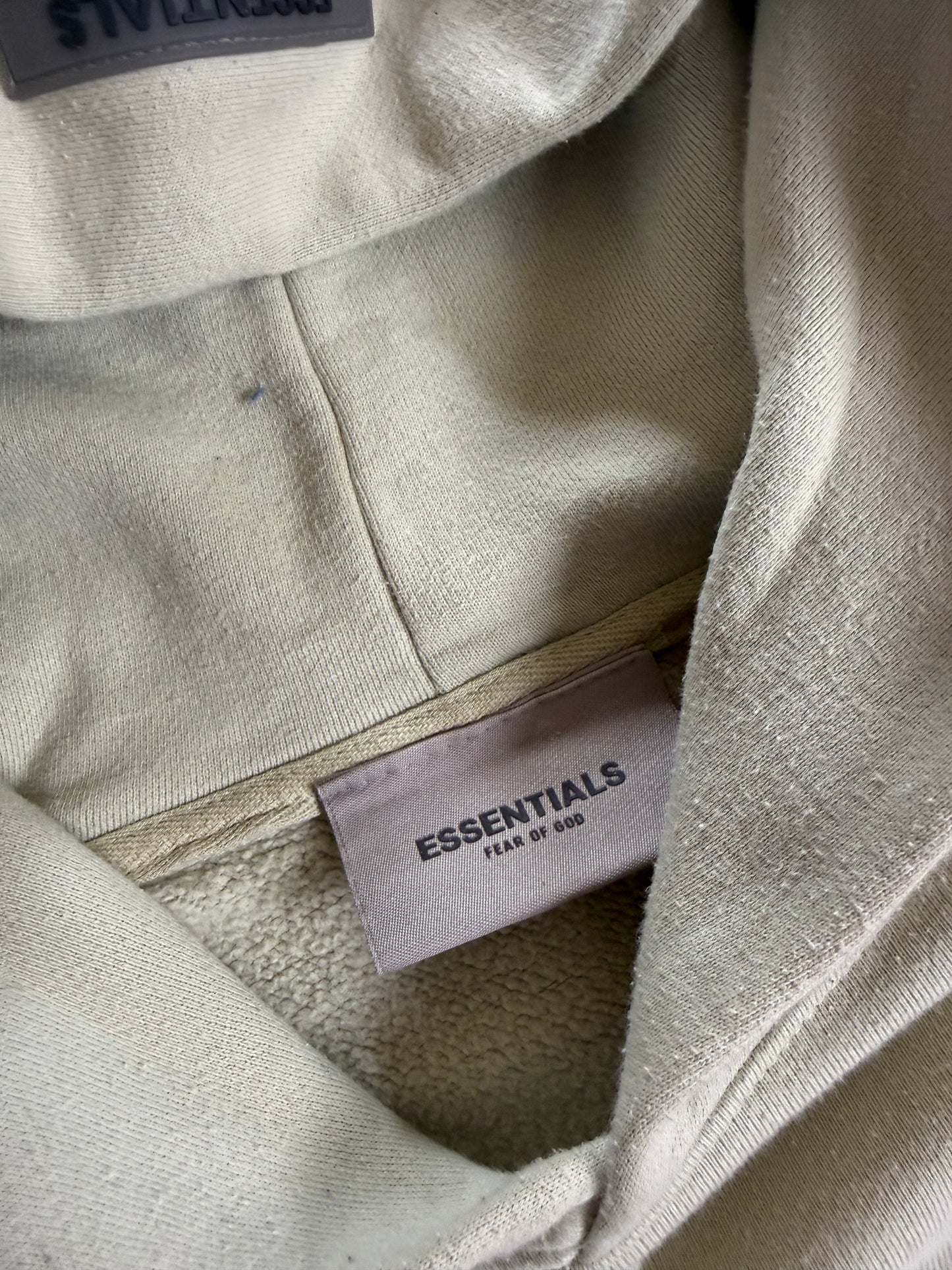 (XL) 00s Essentials Hoodie