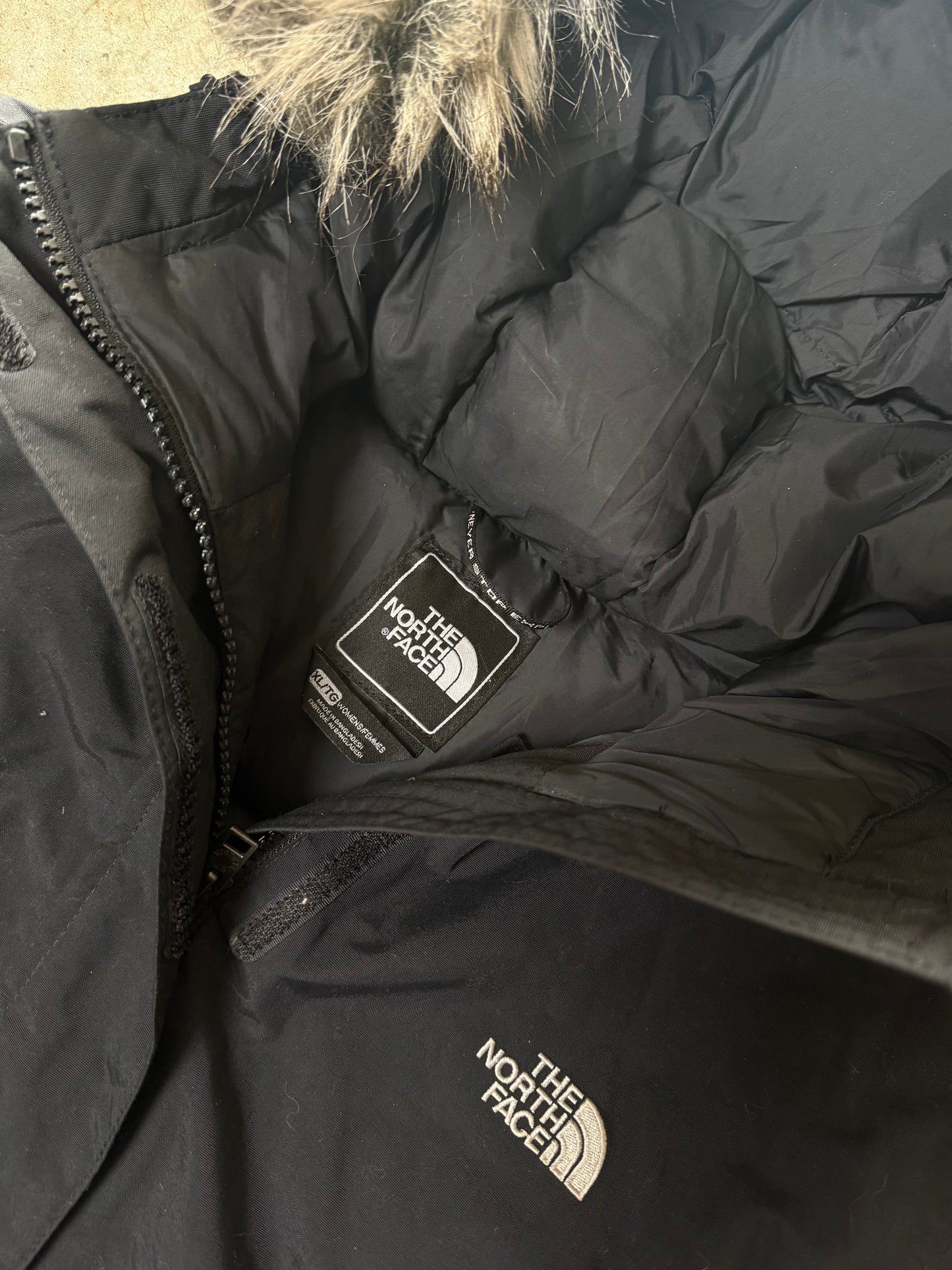 (XL) Vintage North Face Hooded Puffer Jacket