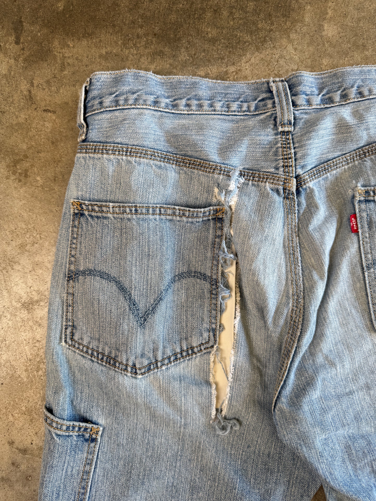 (31) Vintage Levi Denim Jorts