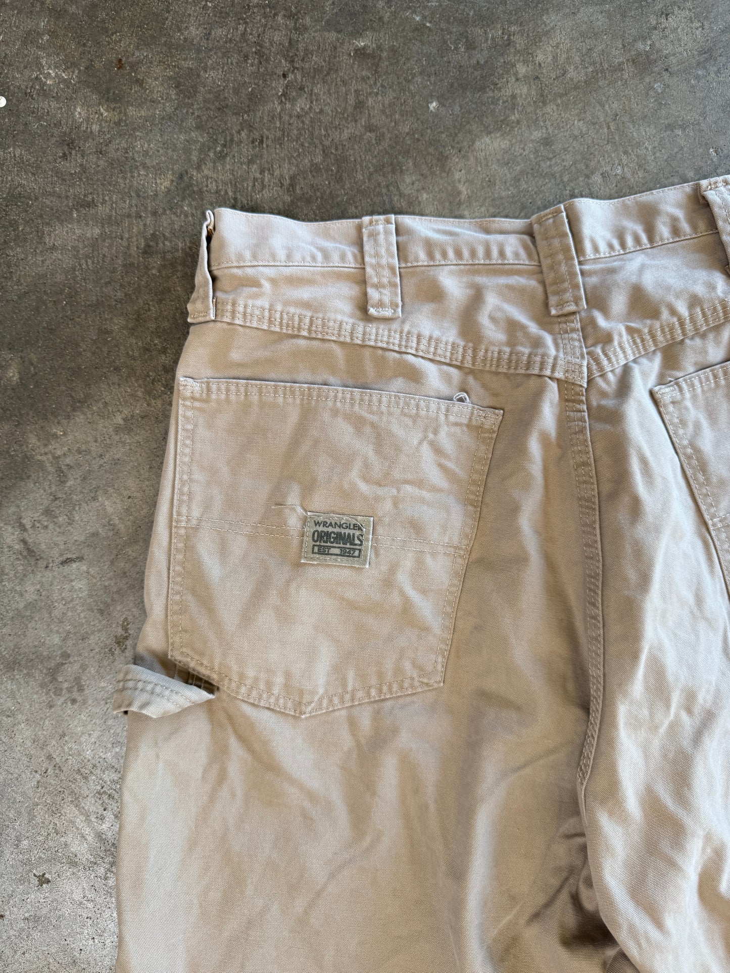 (34) 00s Wrangler Carpenter Shorts