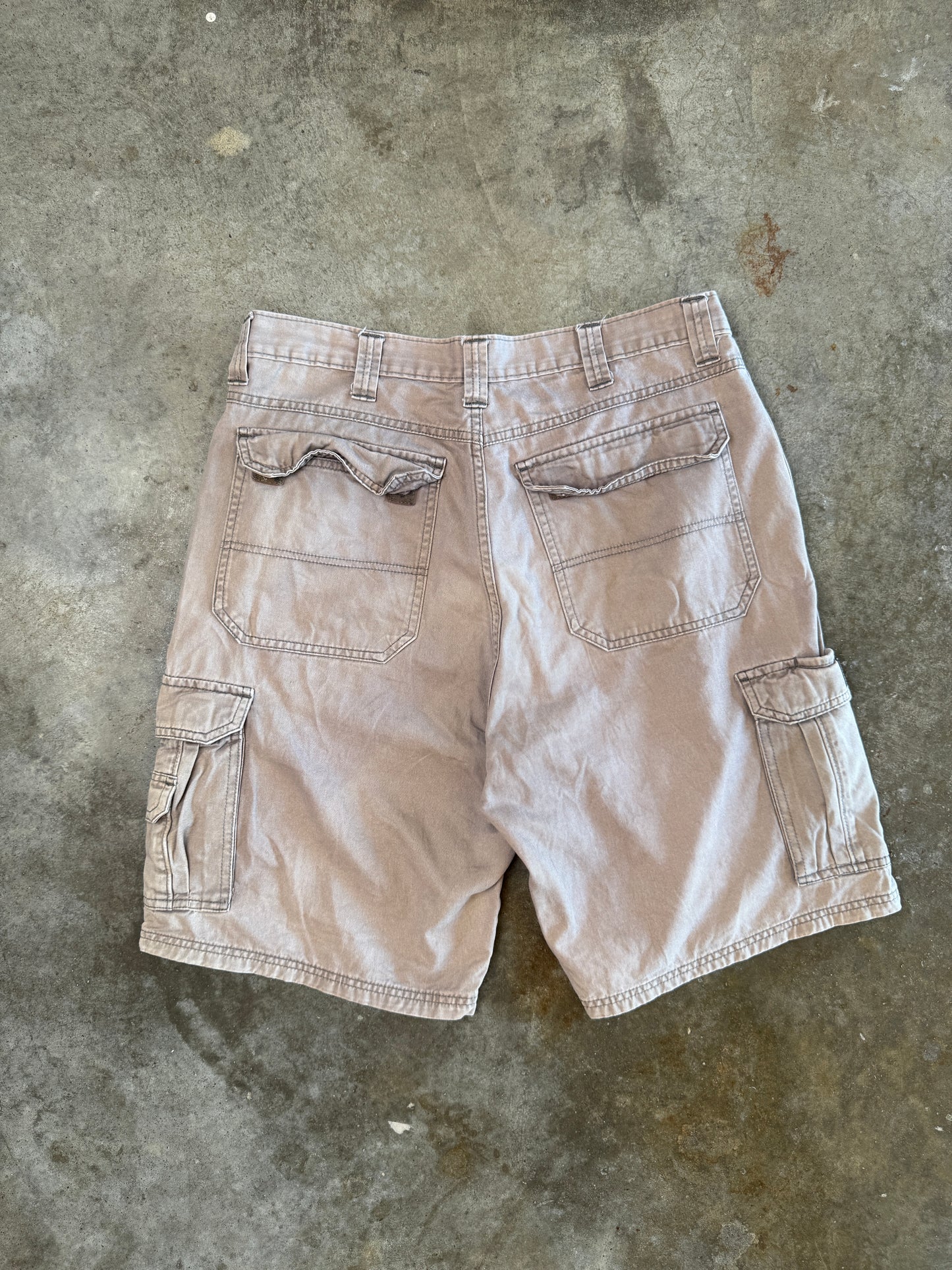 (34) 00s Wrangler Cargo Shorts
