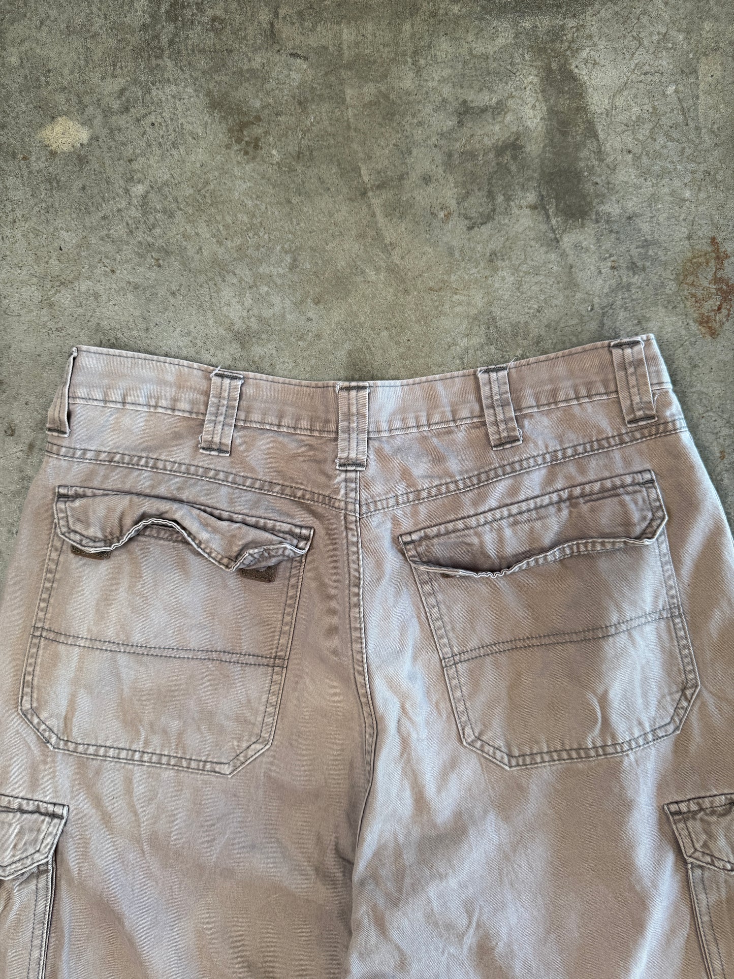 (34) 00s Wrangler Cargo Shorts