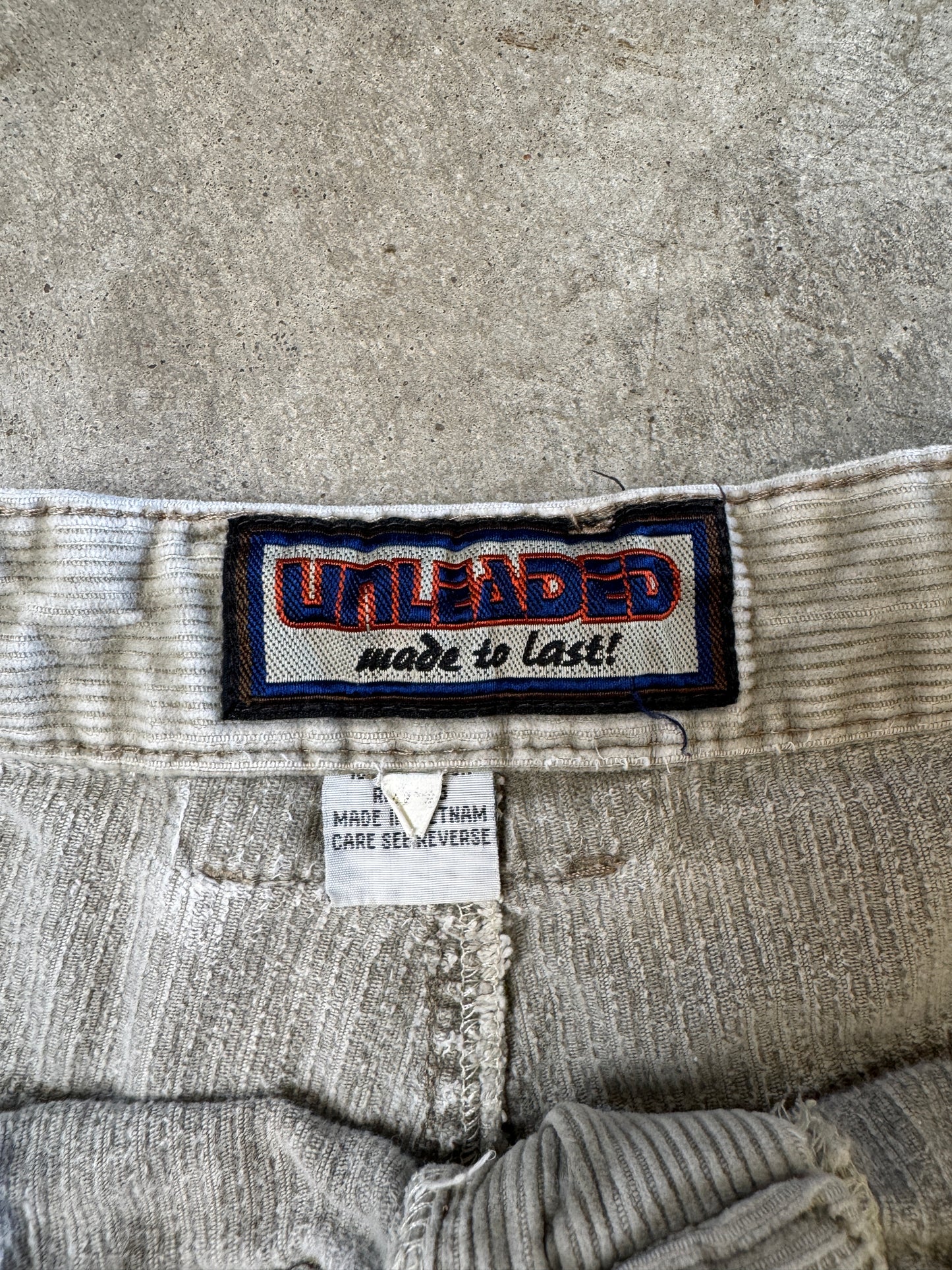 (36) 00s Corduroy Shorts