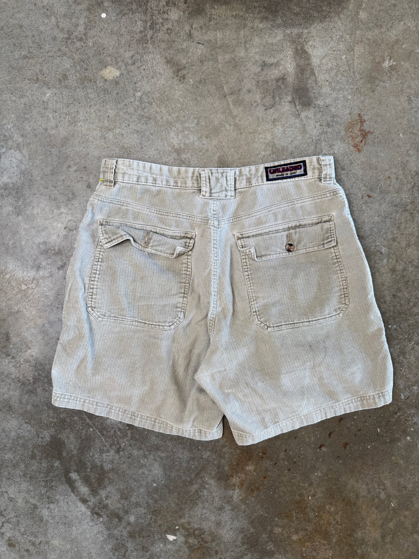 (36) 00s Corduroy Shorts