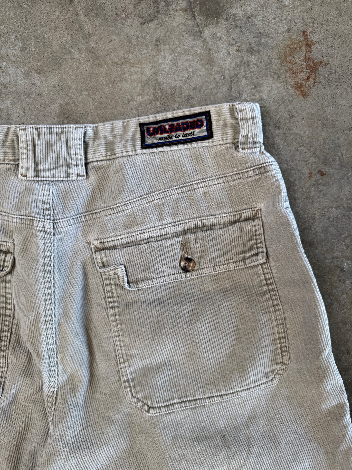 (36) 00s Corduroy Shorts