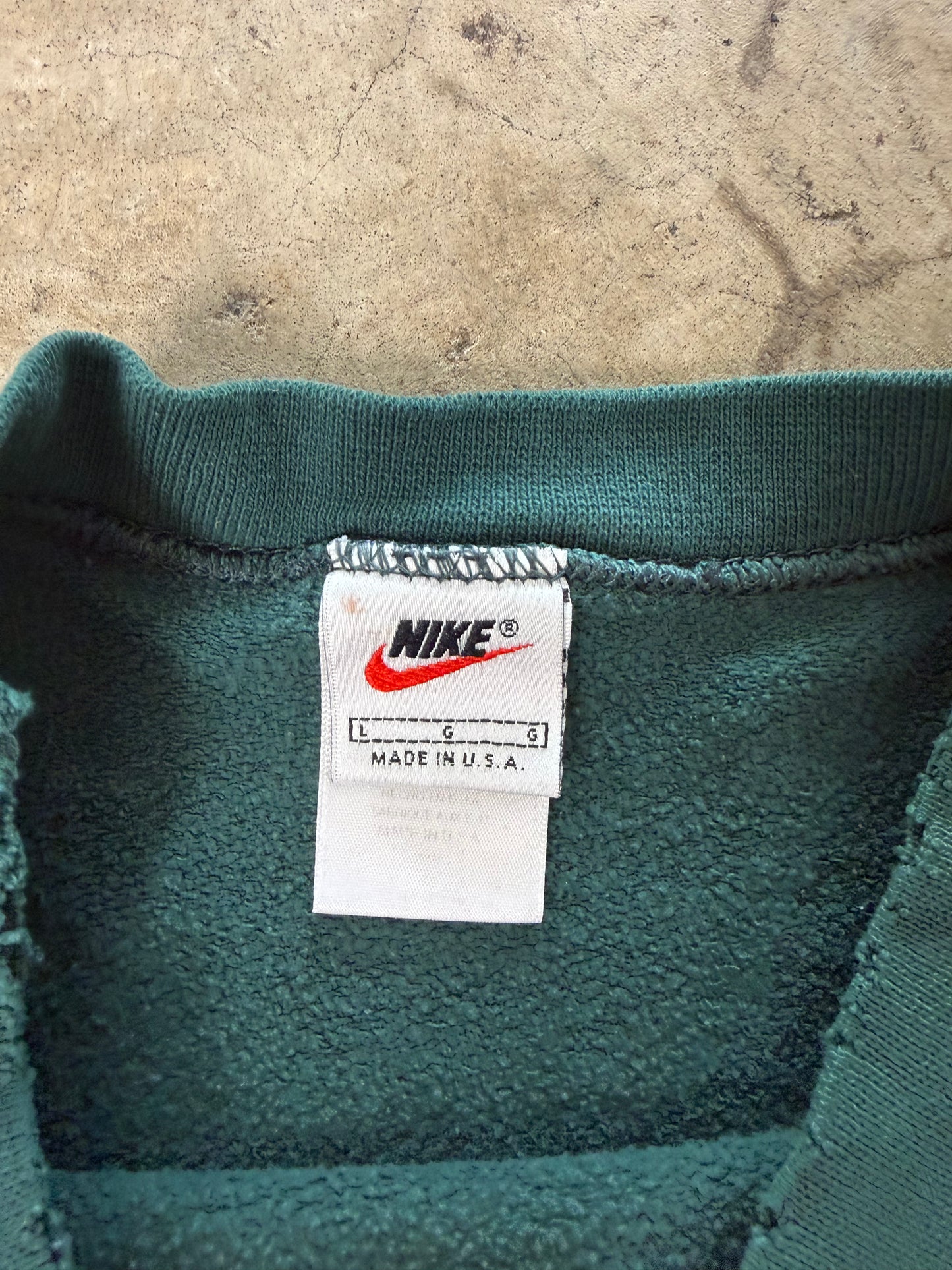 (L) Vintage 90s Nike Sweatshirt