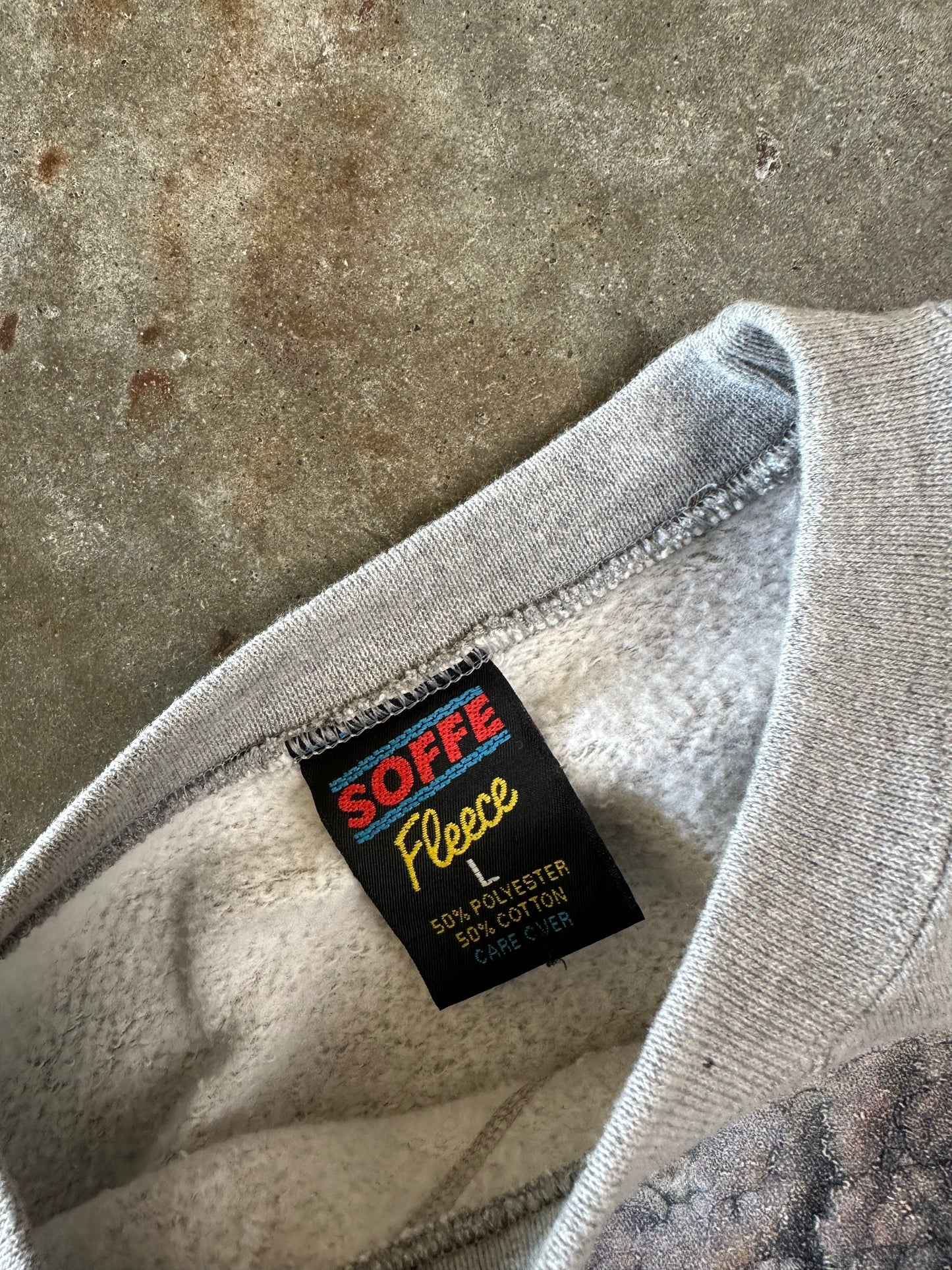 (L) Vintage Train Sweatshirt