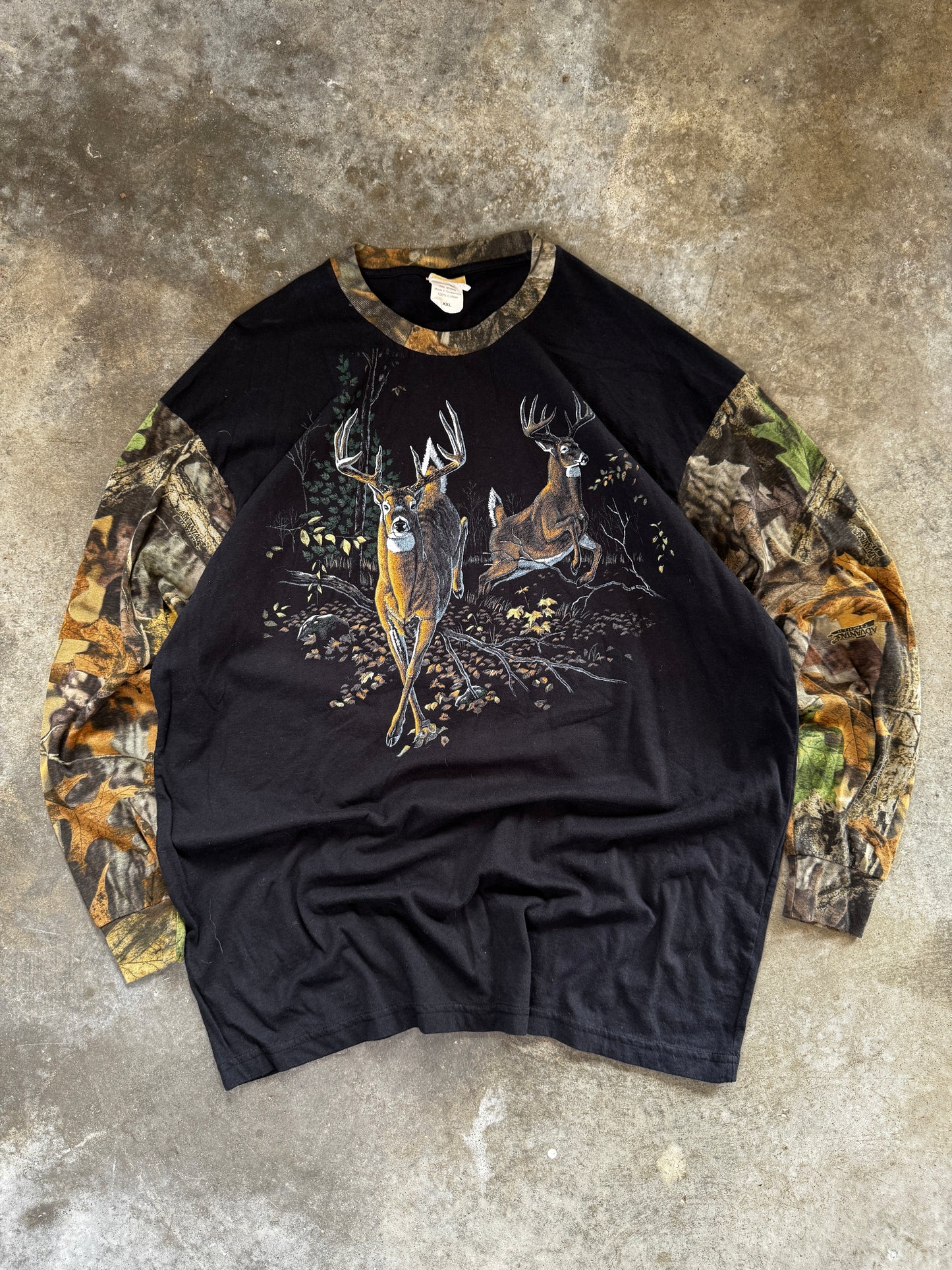 (XXL) Vintage Camo Deer Longsleeve