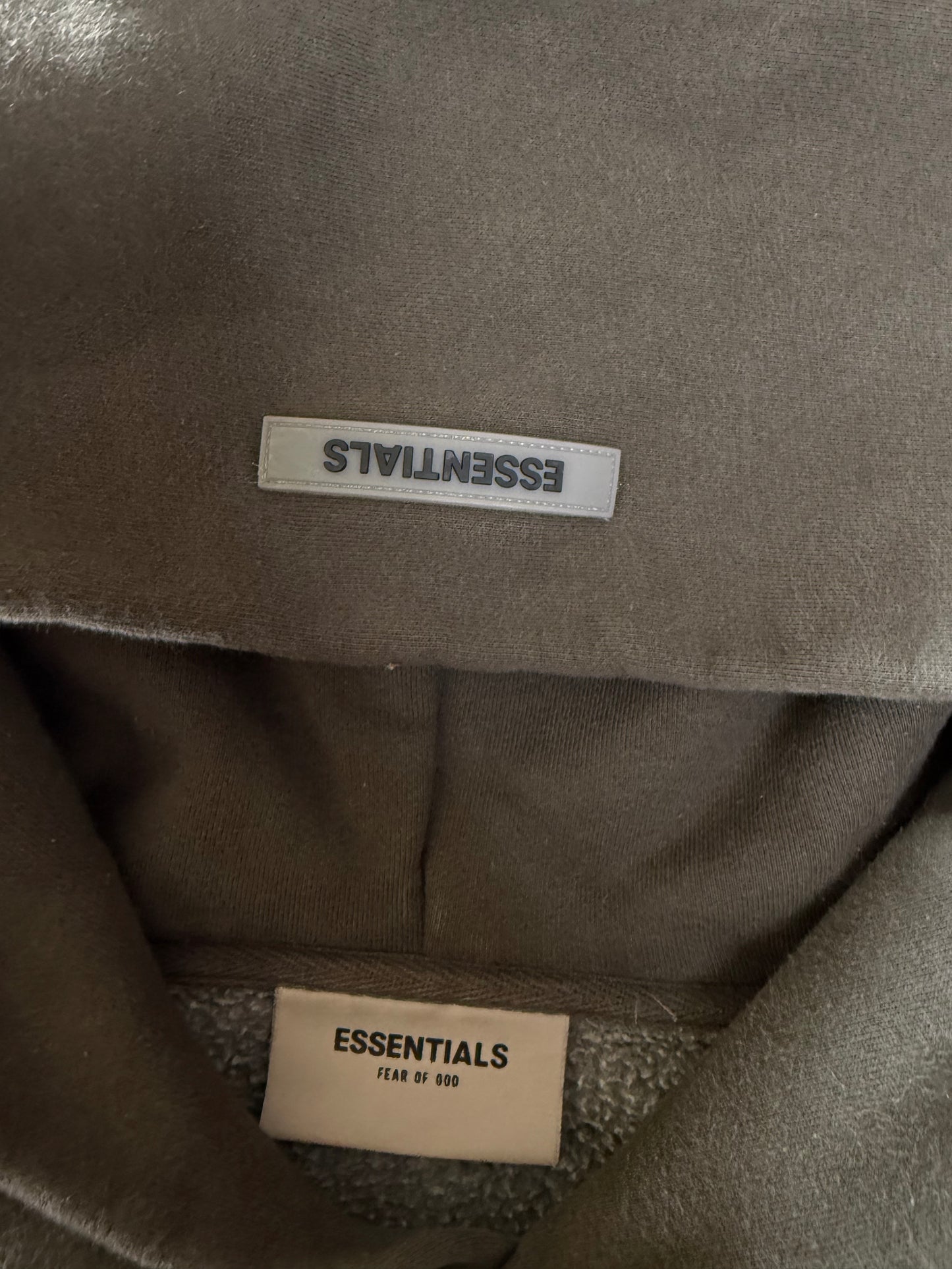 (XL) 00s Essentials Hoodie