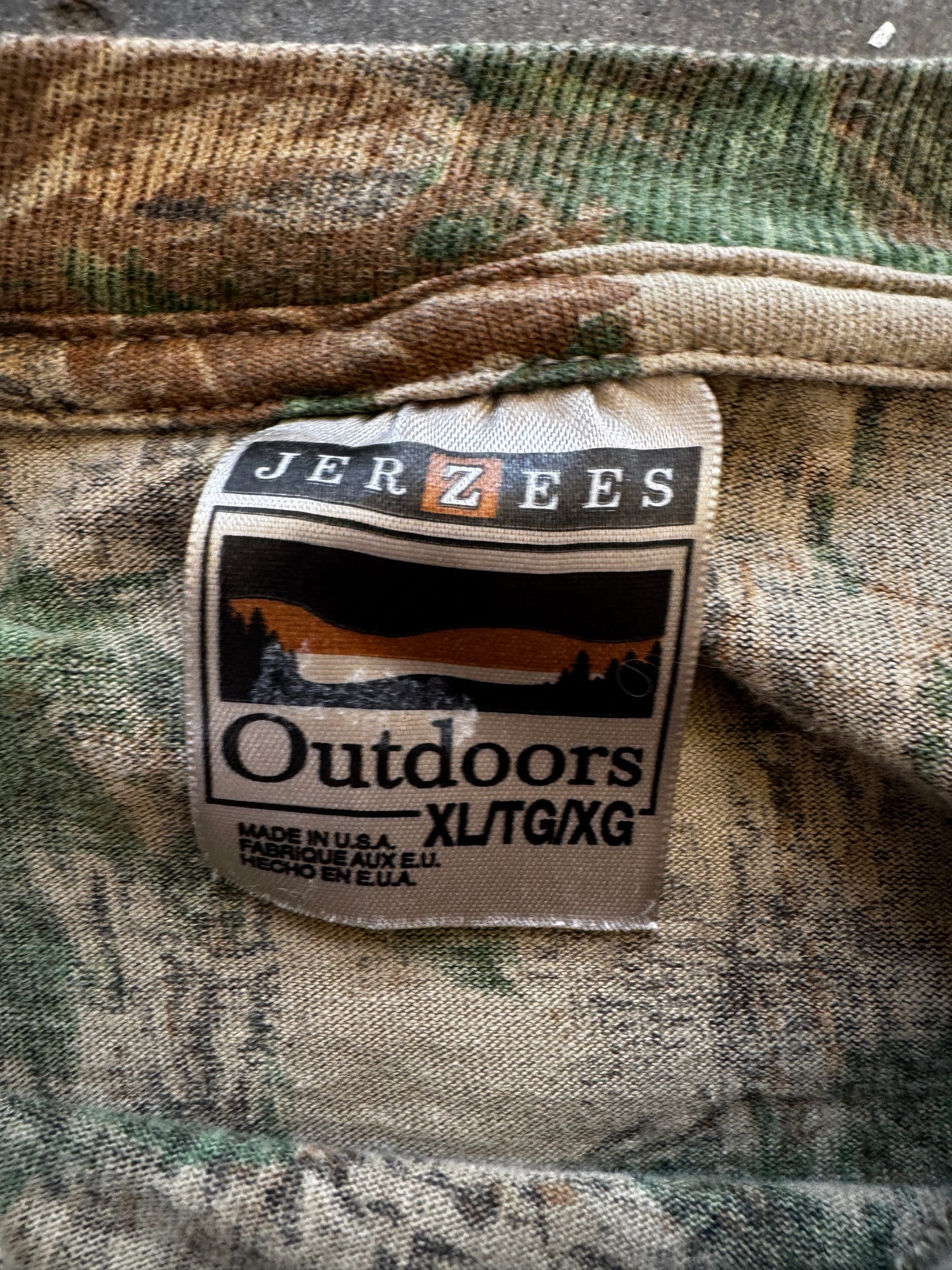 (XL) Vintage Camo Longsleeve