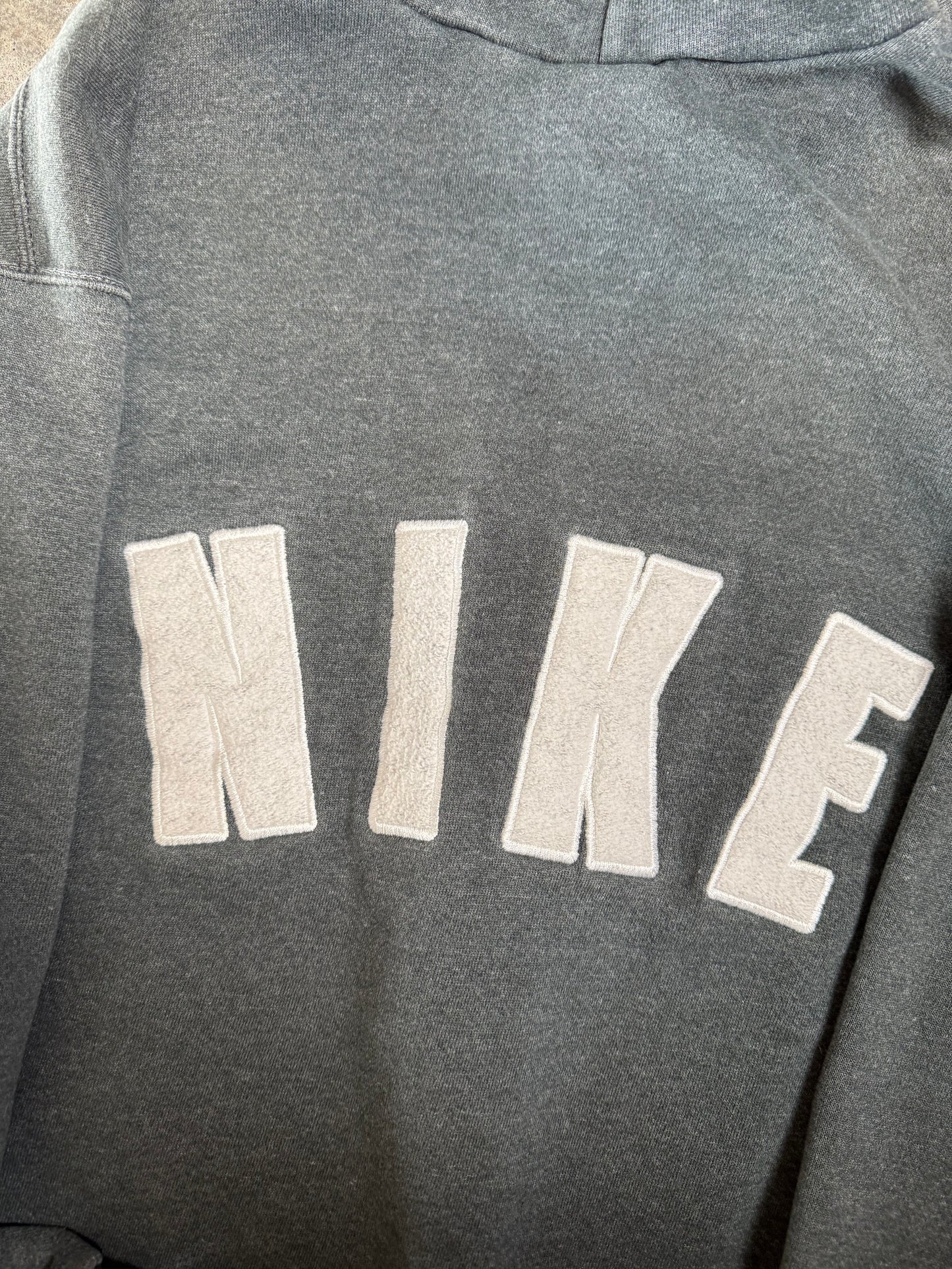 (M) Vintage Nike Center-Swoosh Hoodie