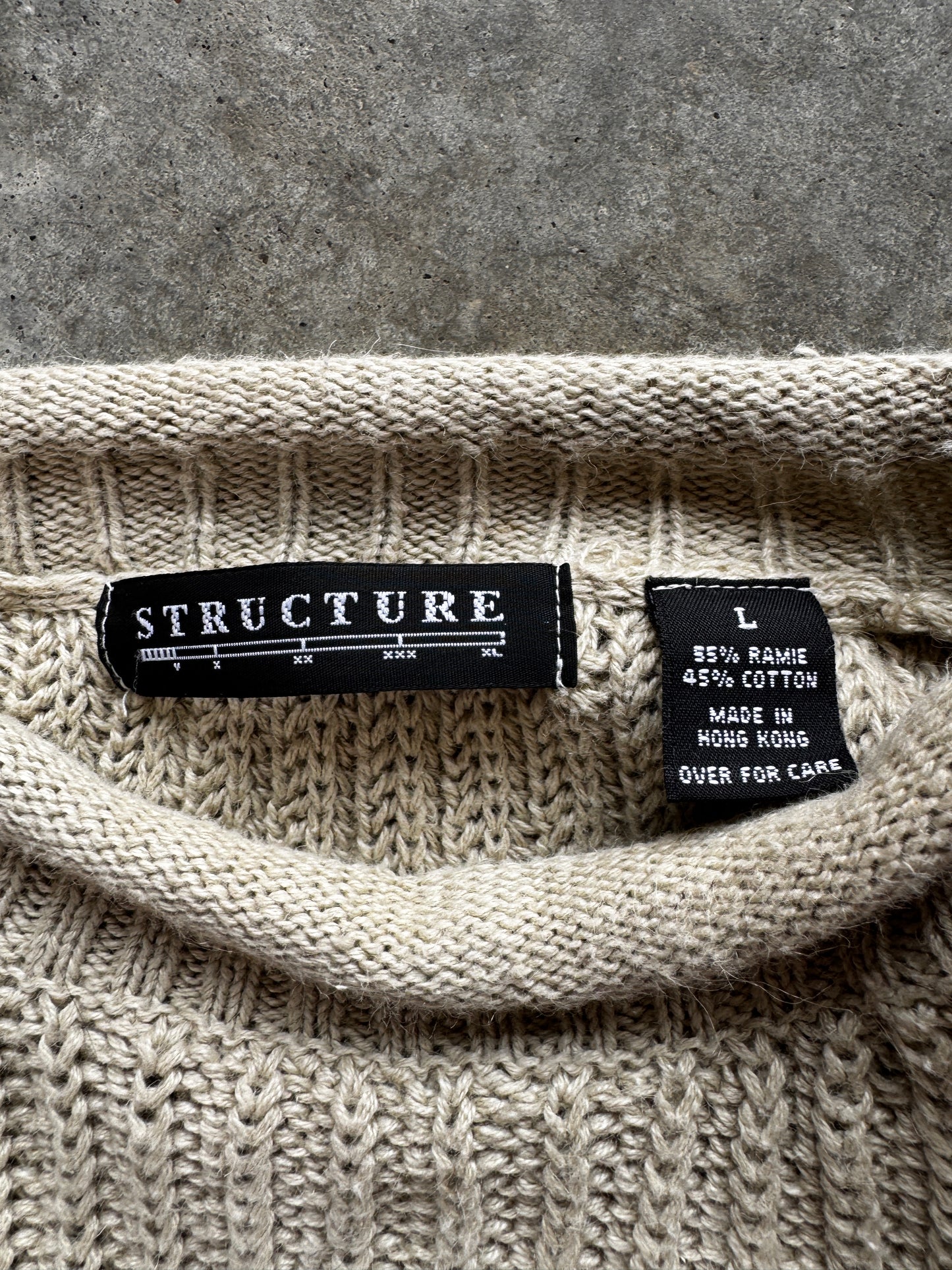 (L) Vintage Knit Sweater