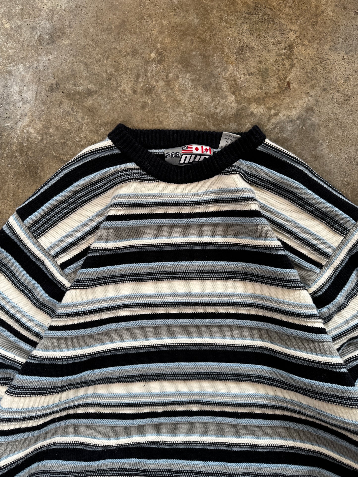 (L) Vintage Striped Sweater