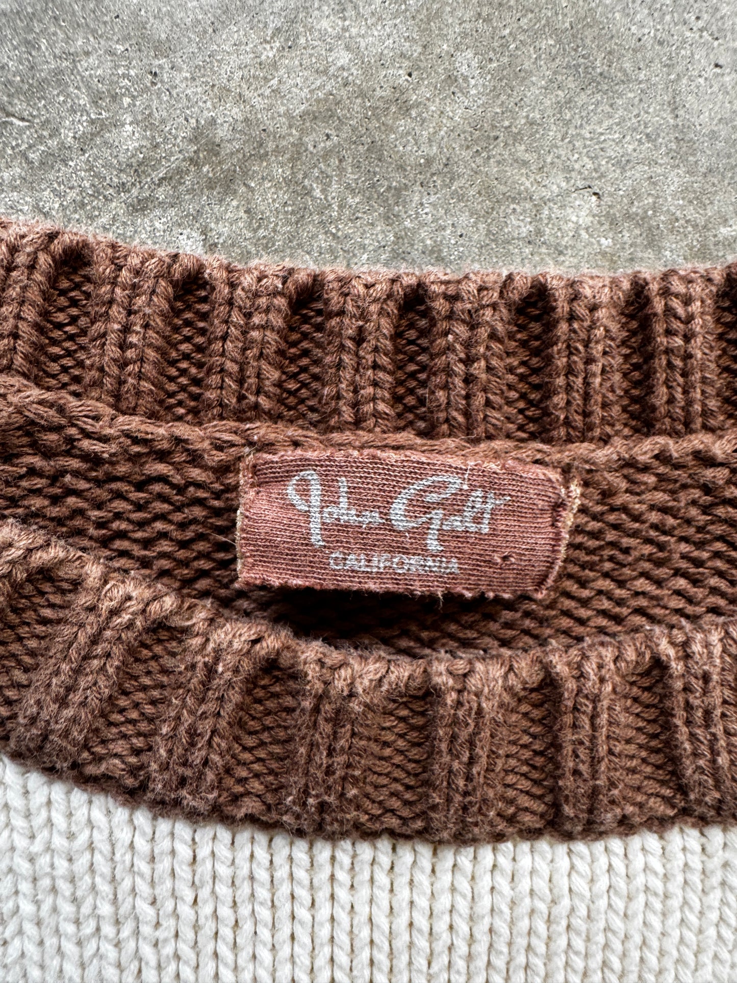 (L) Vintage Striped Sweater