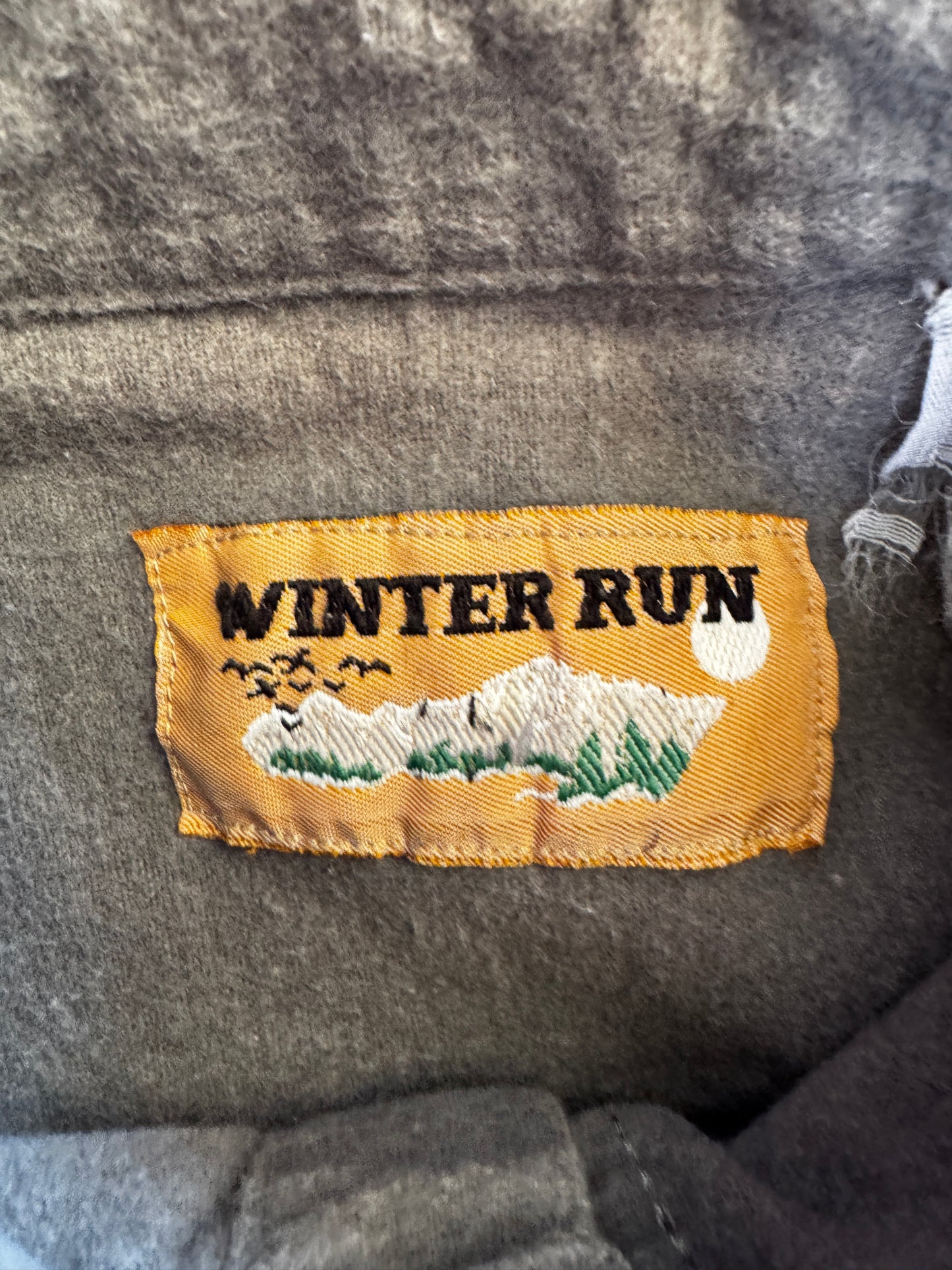 (XL) Vintage Winter-Run Button-Up