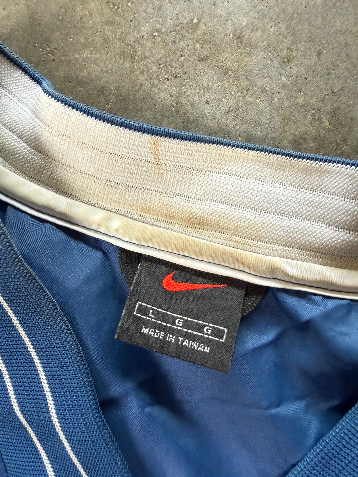 (L) Vintage Nike Sweatshirt