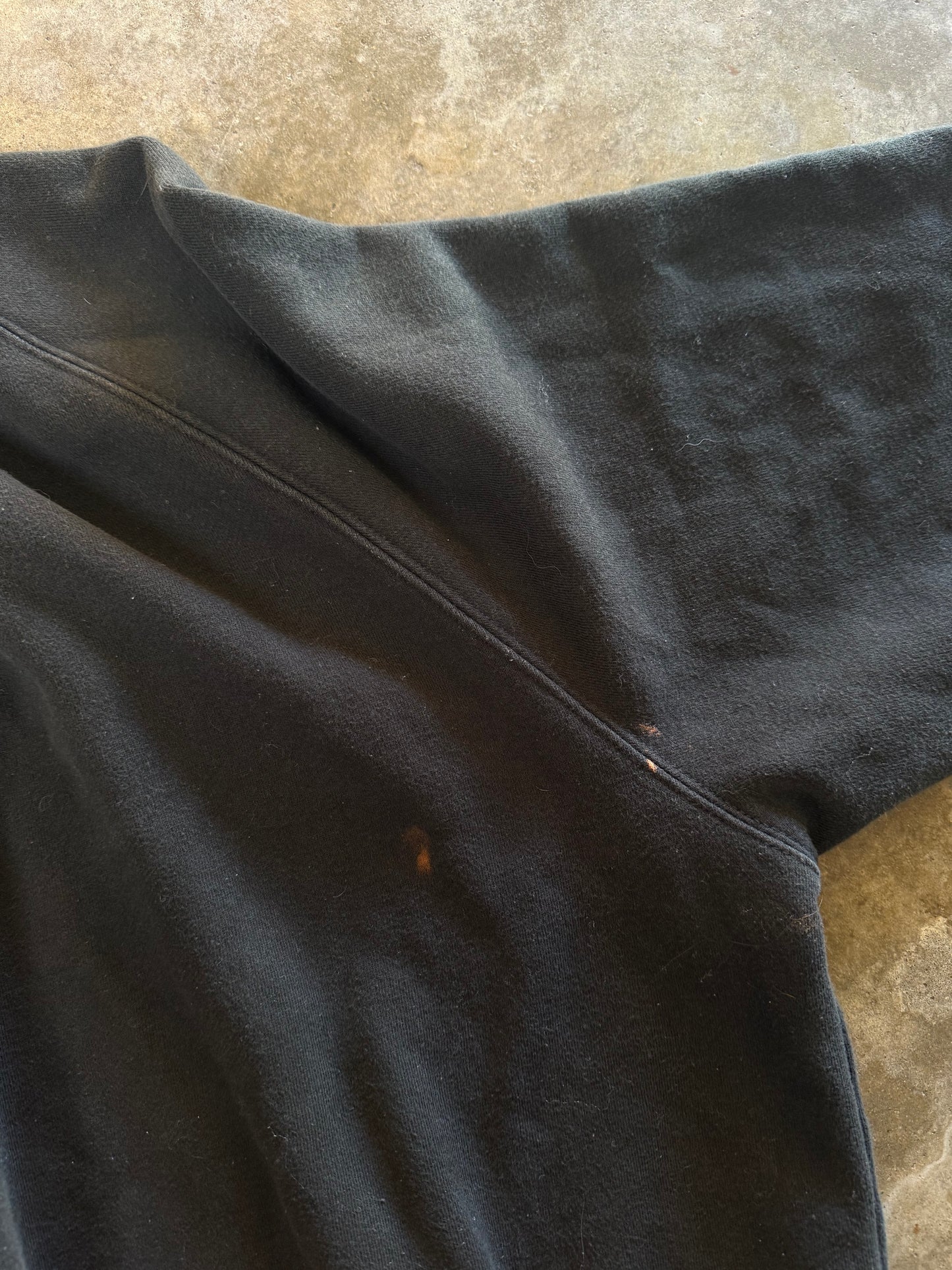 (S) 00s Essentials Sweatshirt