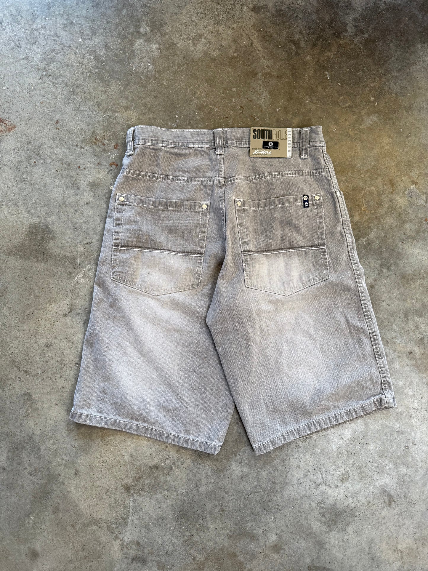 (32) SouthPole Denim Jorts