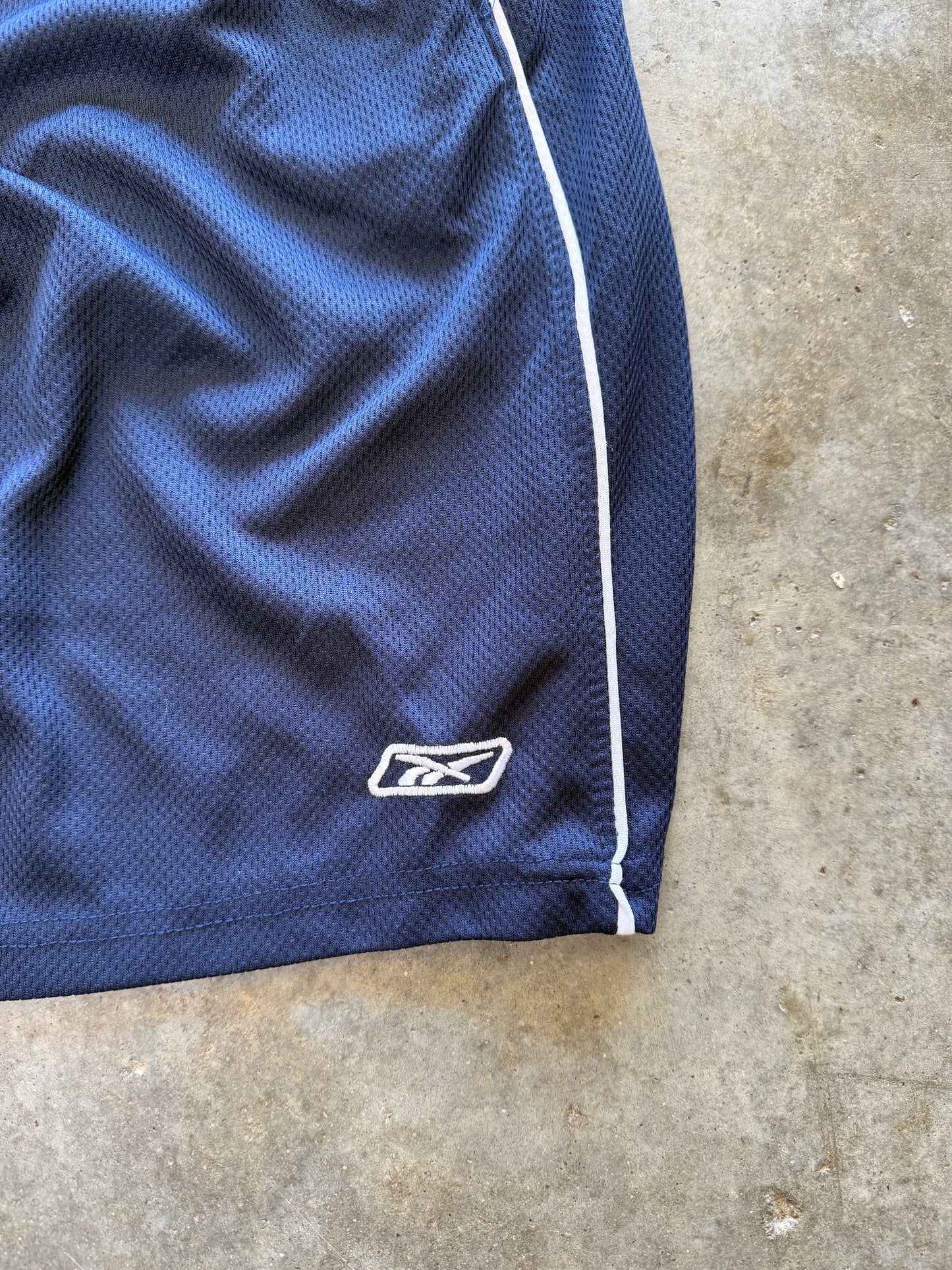 (L) 00s Reebok Shorts