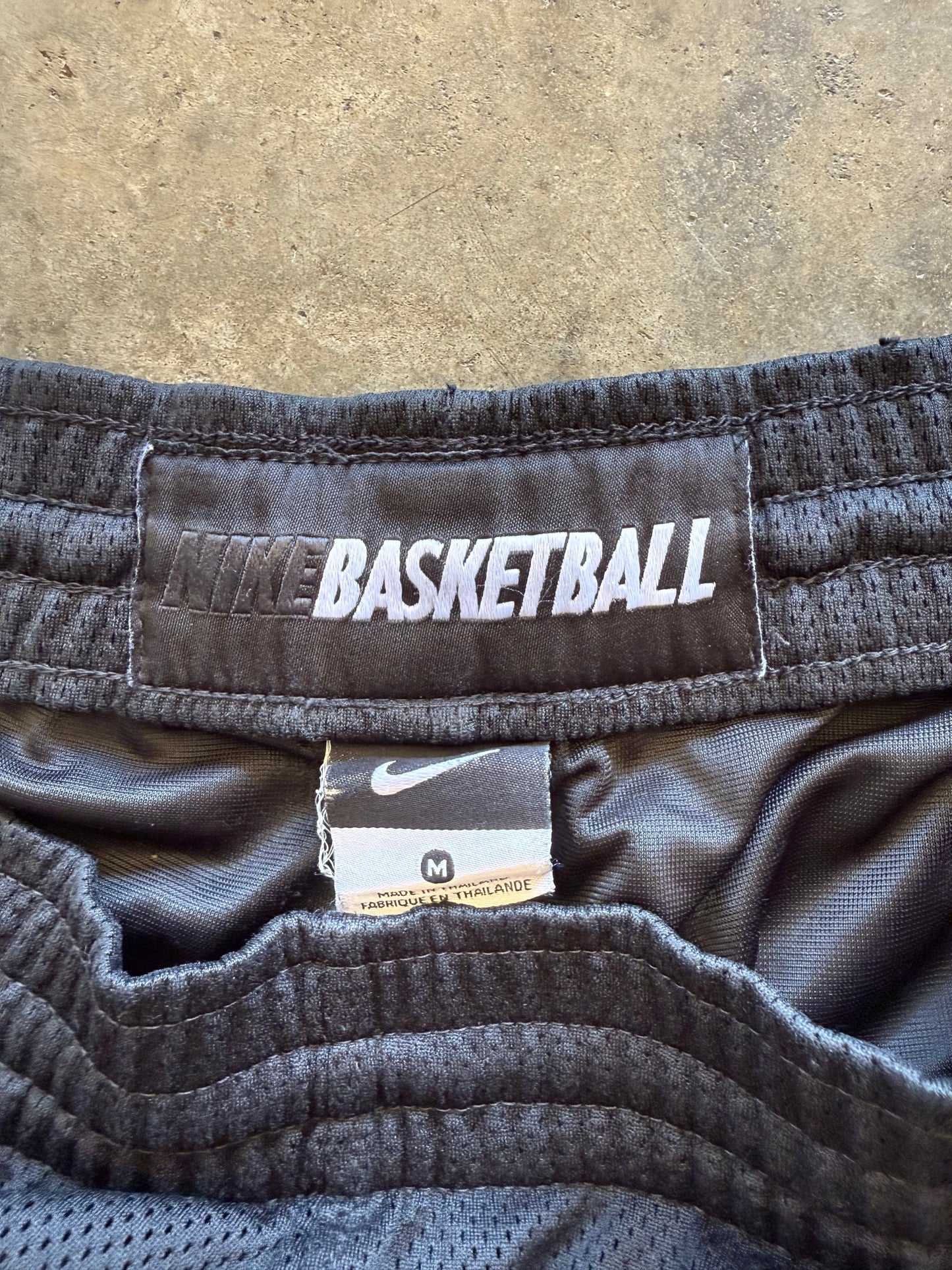 (M) 00s Nike Basketball Shorts