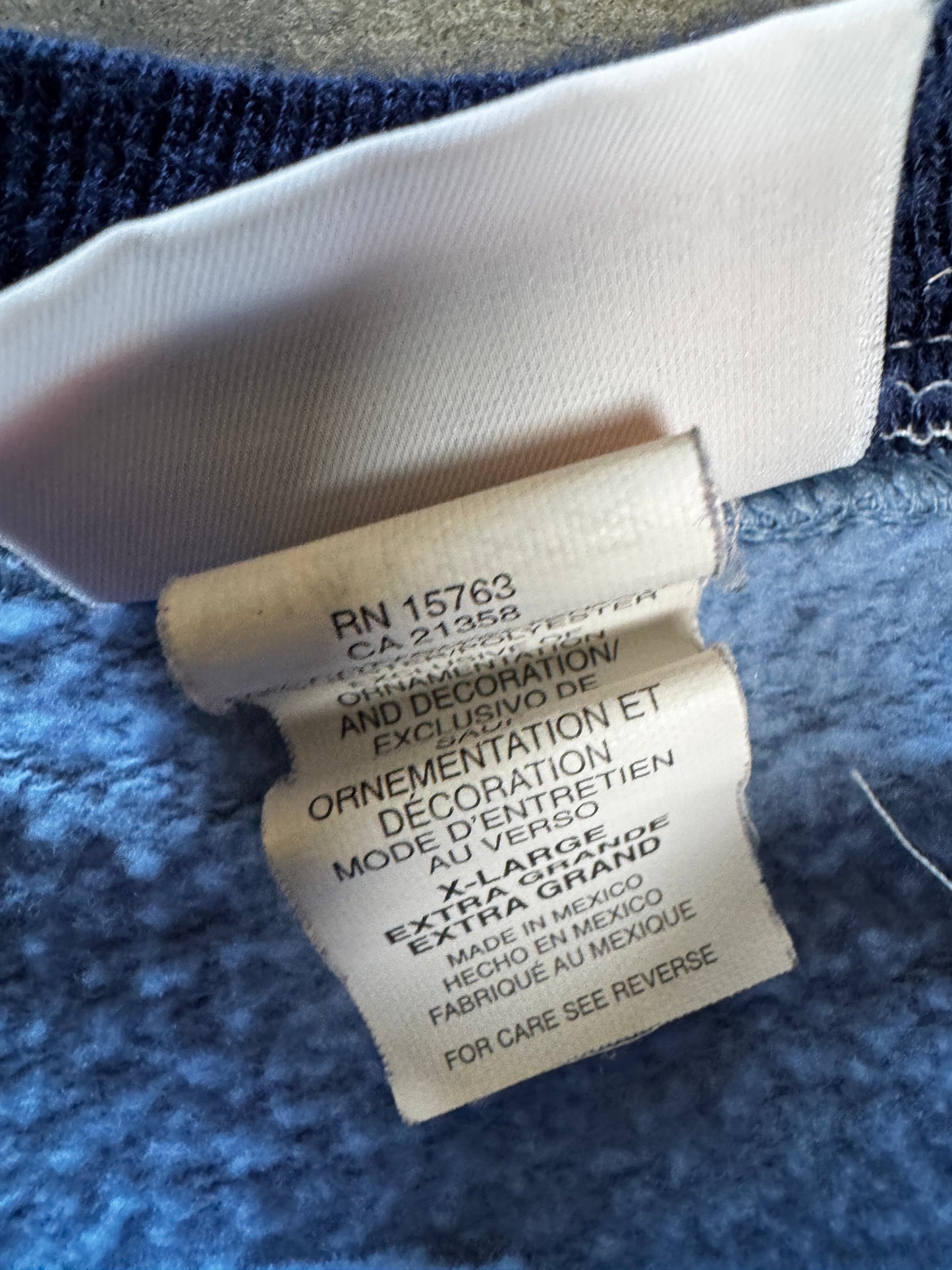 (XL) Vintage Winter Landscape Sweatshirt