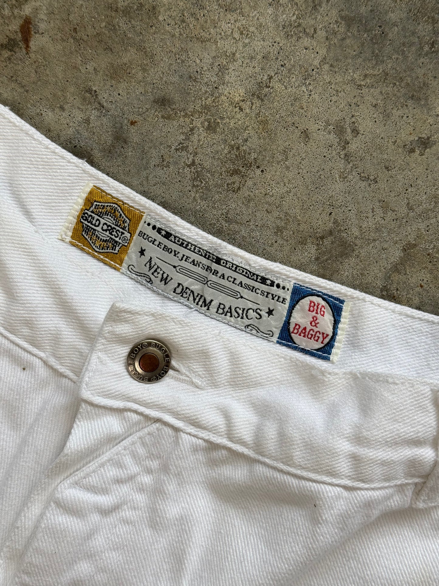 (36) 00s NY Baggy Jorts