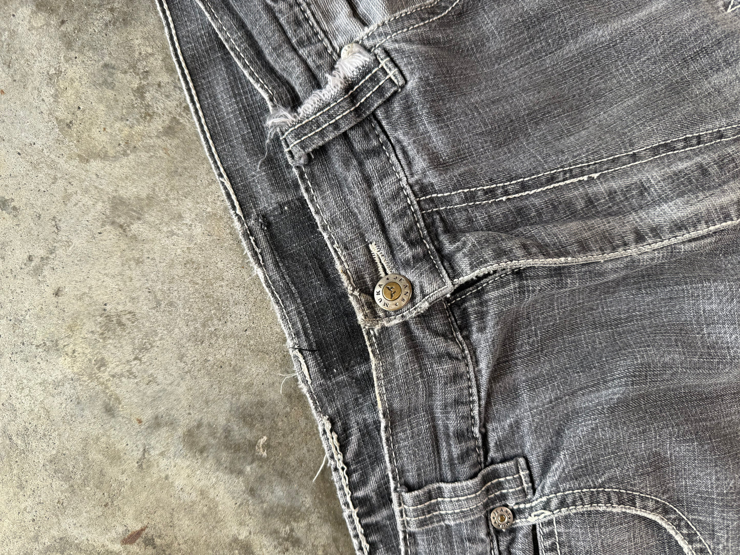 (32 x 32) Mukka Patchwork Jeans