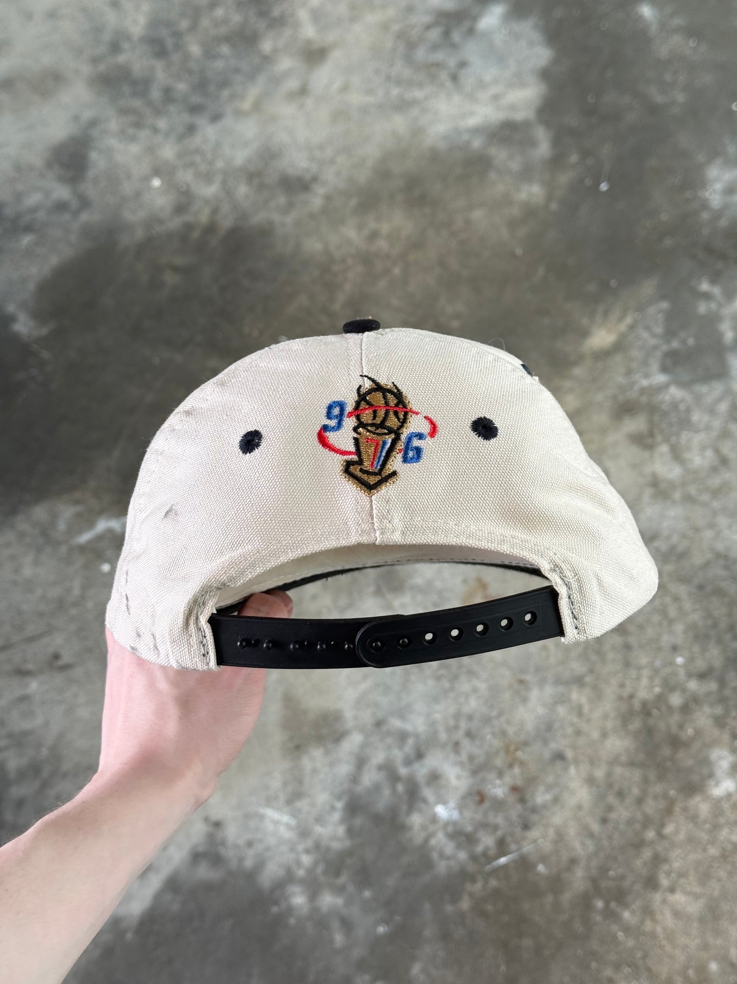 (OS) 1996 Bulls Champions Hat