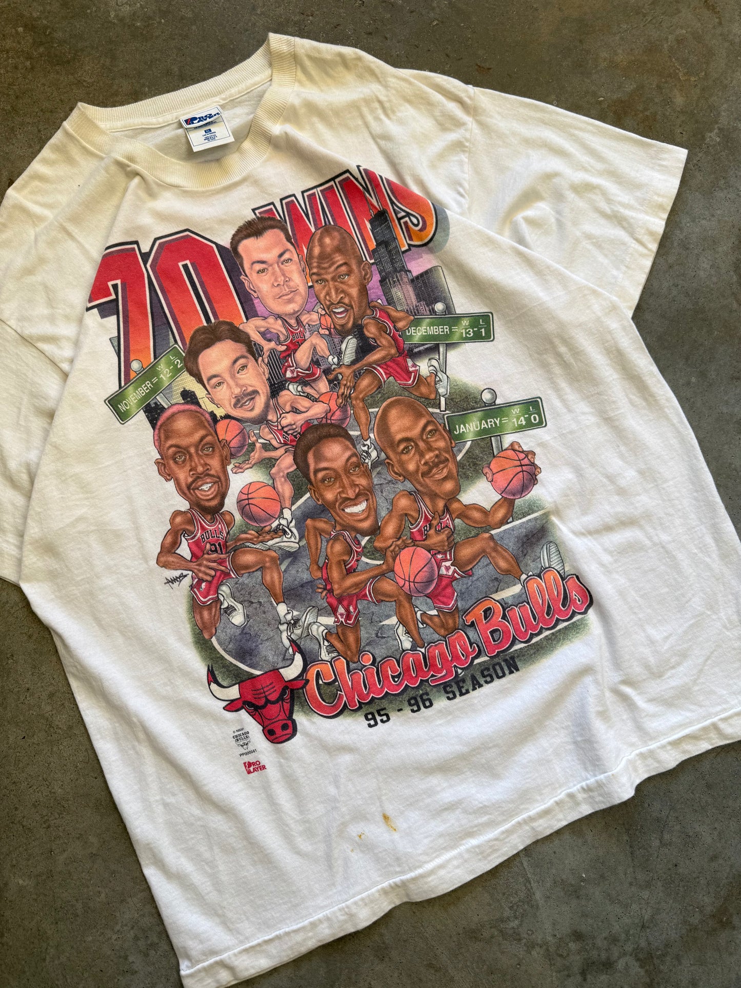 (XL) Vintage Bulls Tee