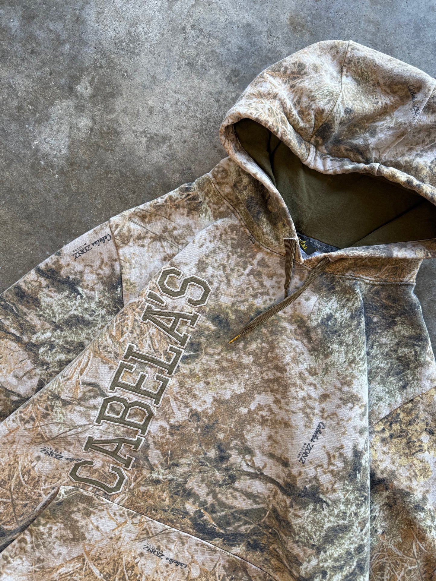 (M) 00s Cabelas Camo Hoodie